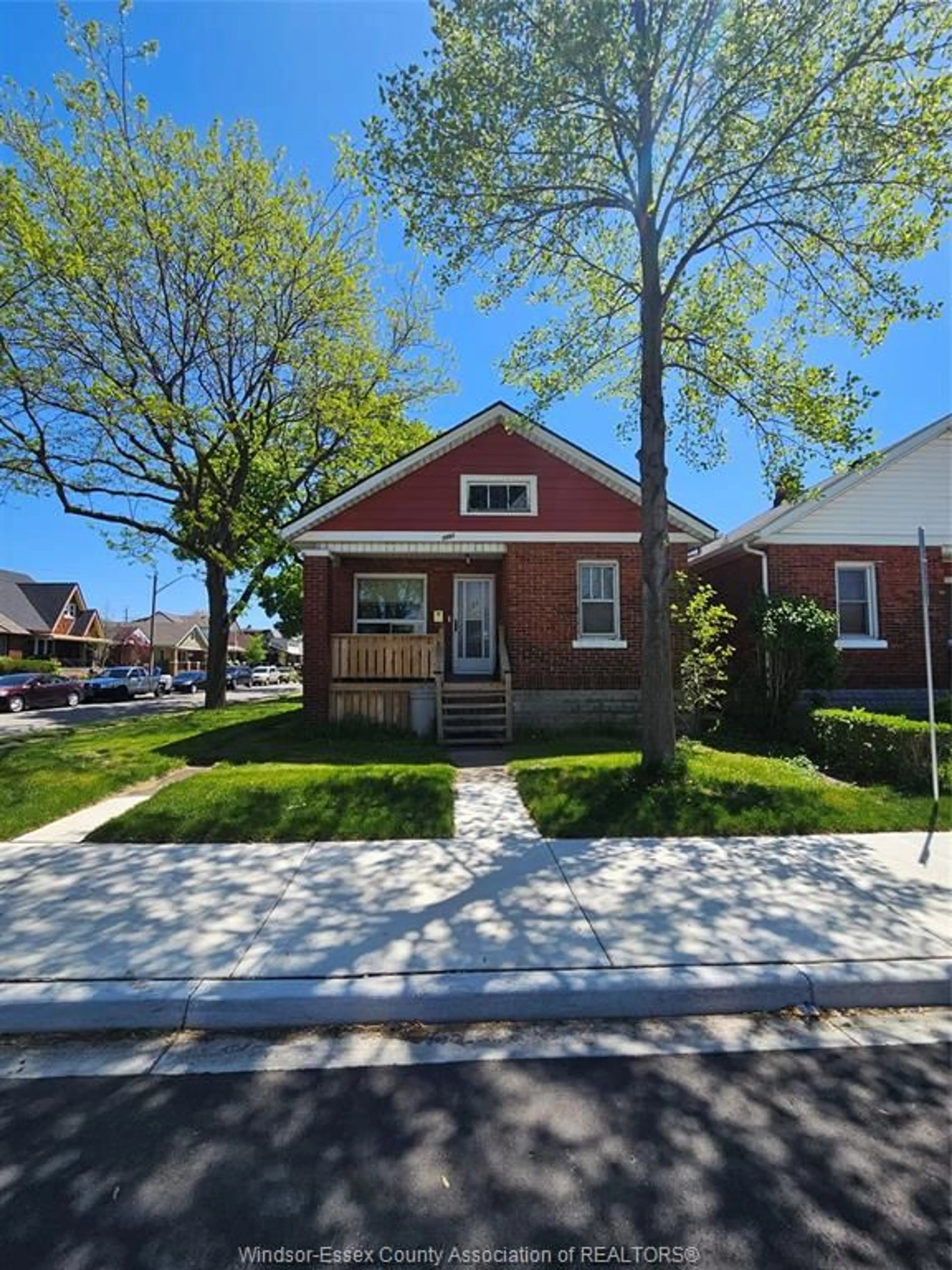 Home with brick exterior material, street for 1093 ELLIS St, Windsor Ontario N8X 2J2