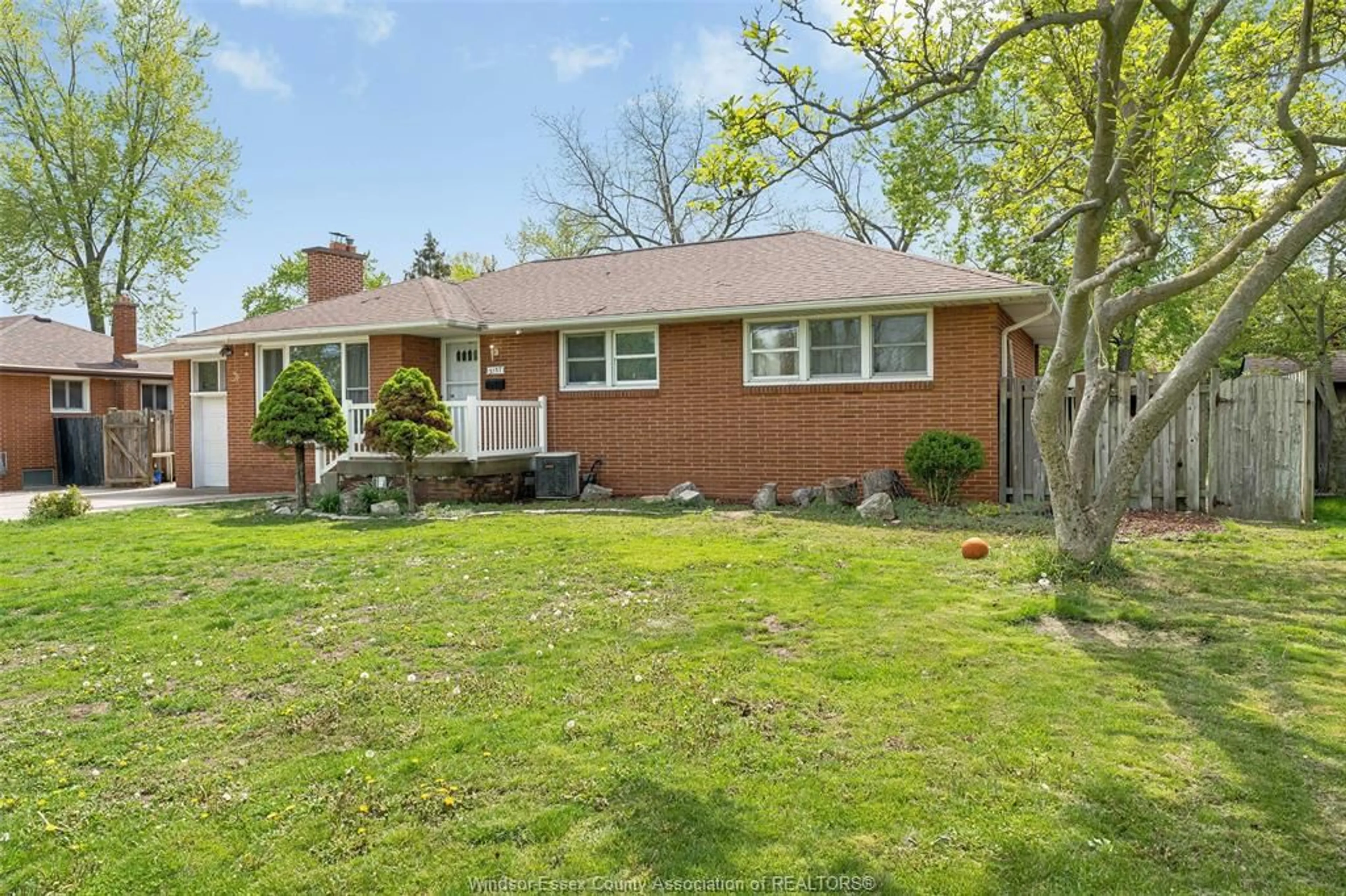 Unknown for 3157 GLENWOOD, Windsor Ontario N9E 2X9