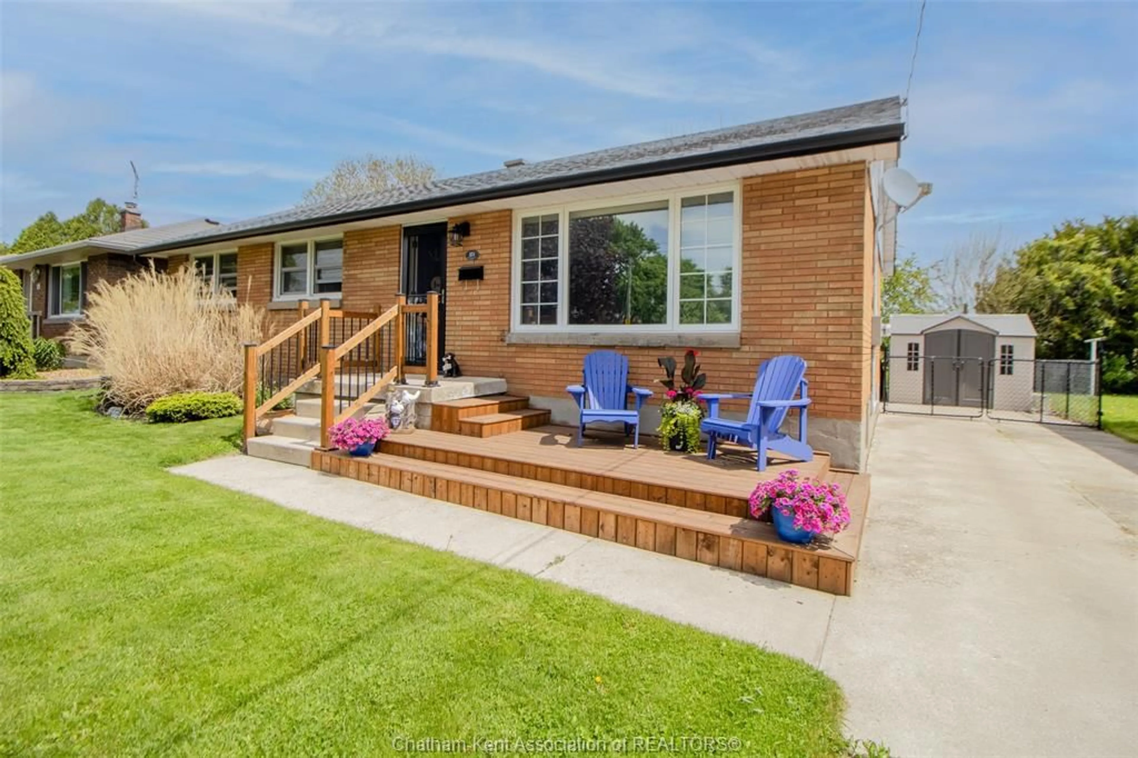 Home with brick exterior material, street for 23 Peter St, Chatham Ontario N7M 5B2
