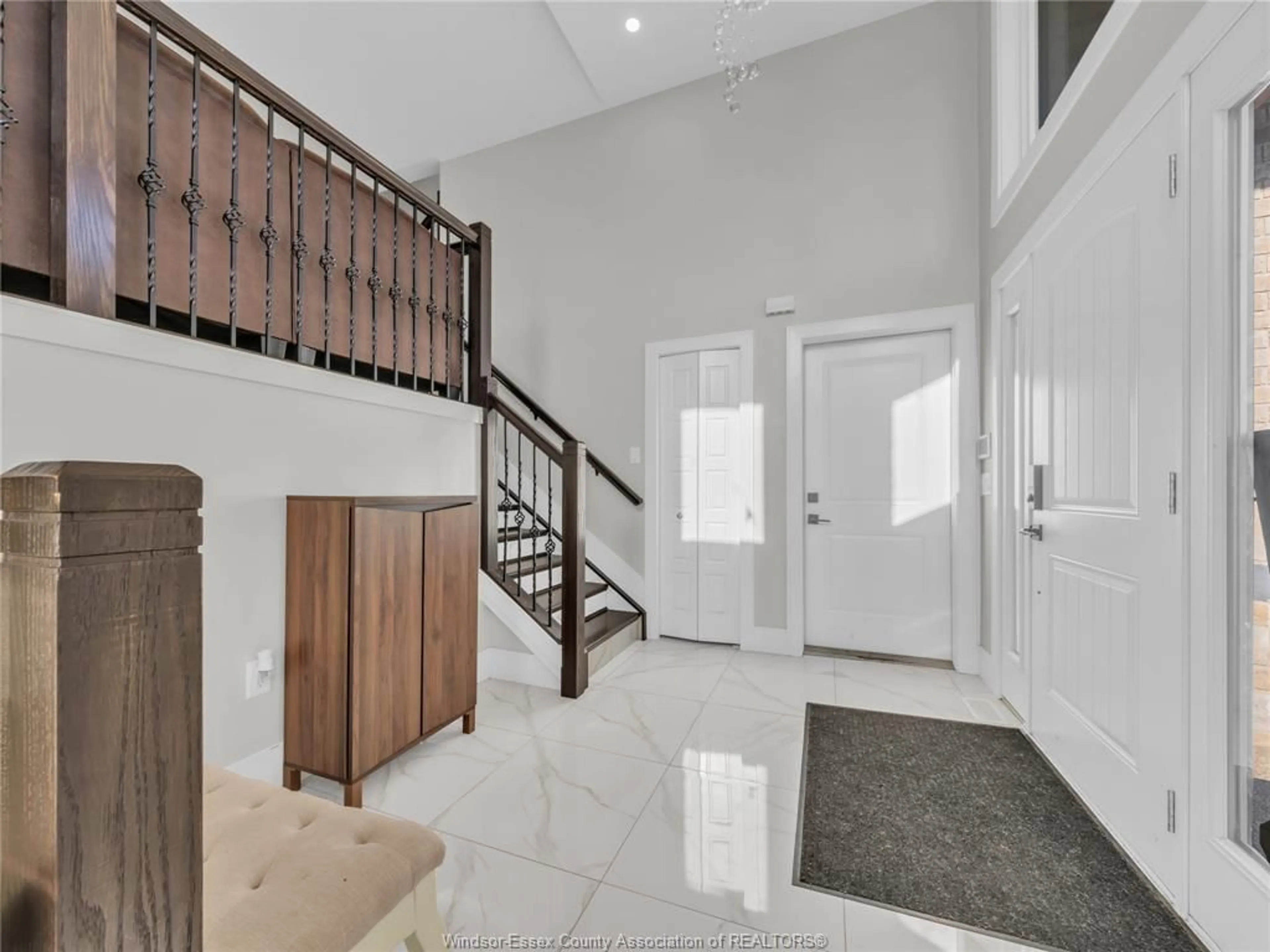 Unknown for 604 SOUTH PACIFIC Ave, Windsor Ontario N8X 2W8