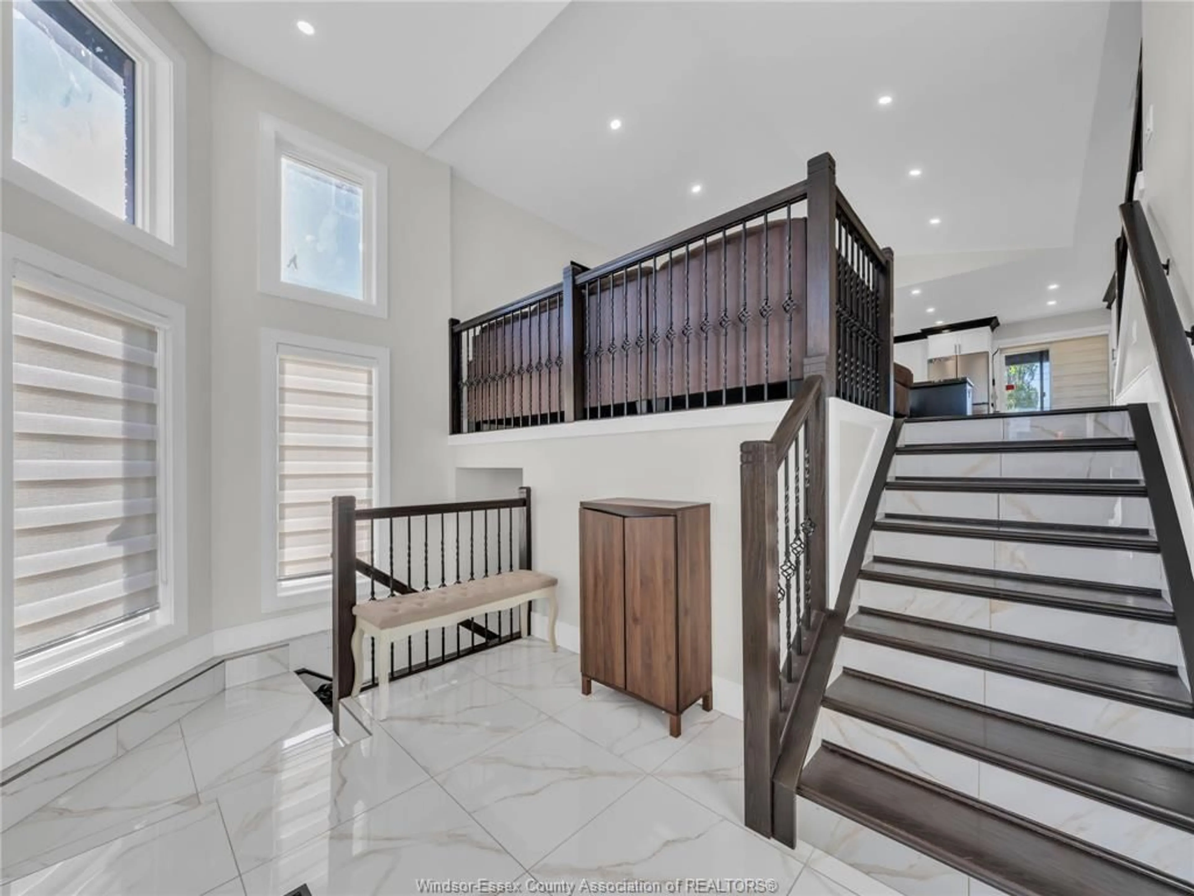 Unknown for 604 SOUTH PACIFIC Ave, Windsor Ontario N8X 2W8