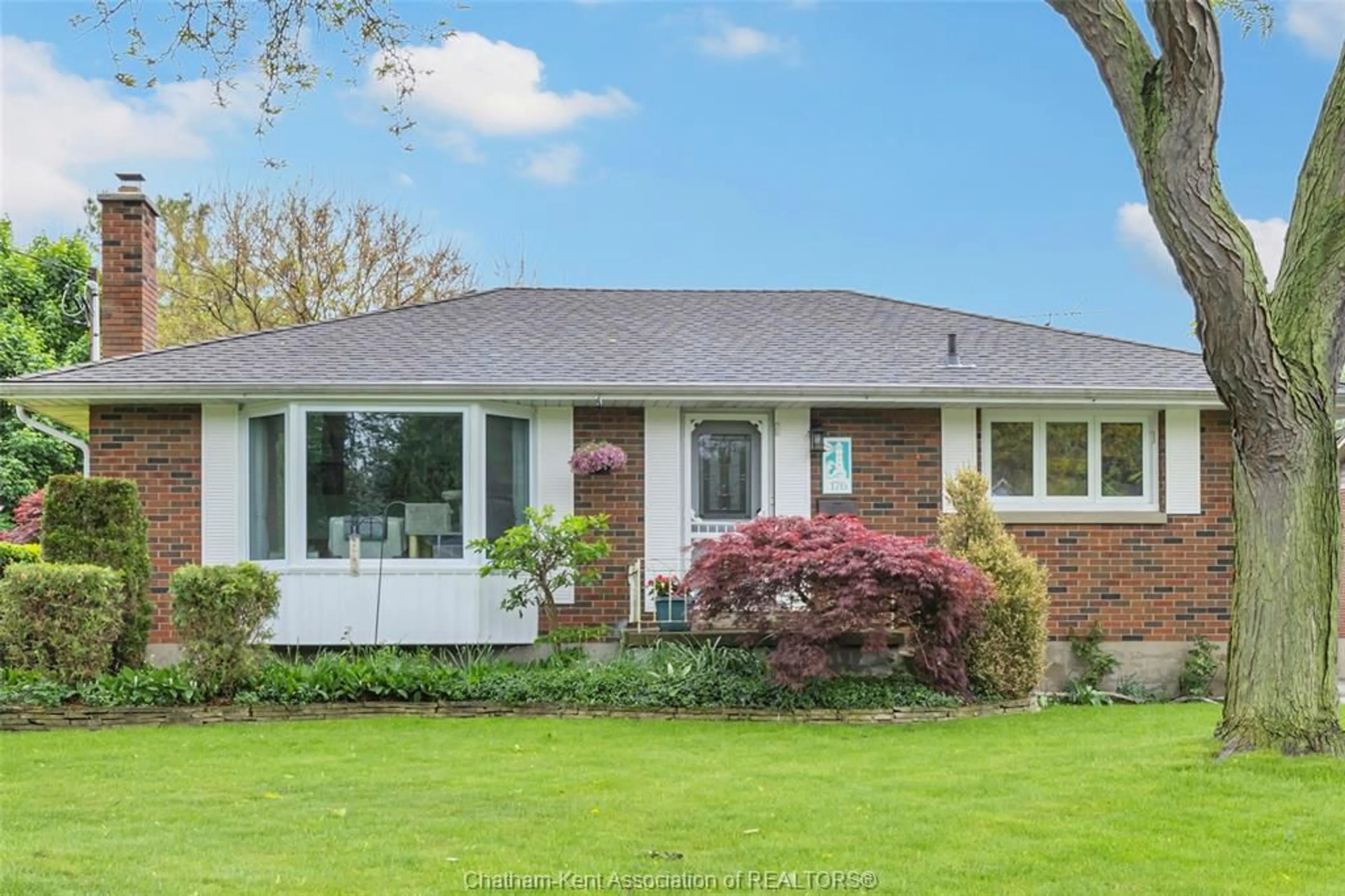 Home with brick exterior material, street for 176 MERCER St, Chatham Ontario N7M 4B5