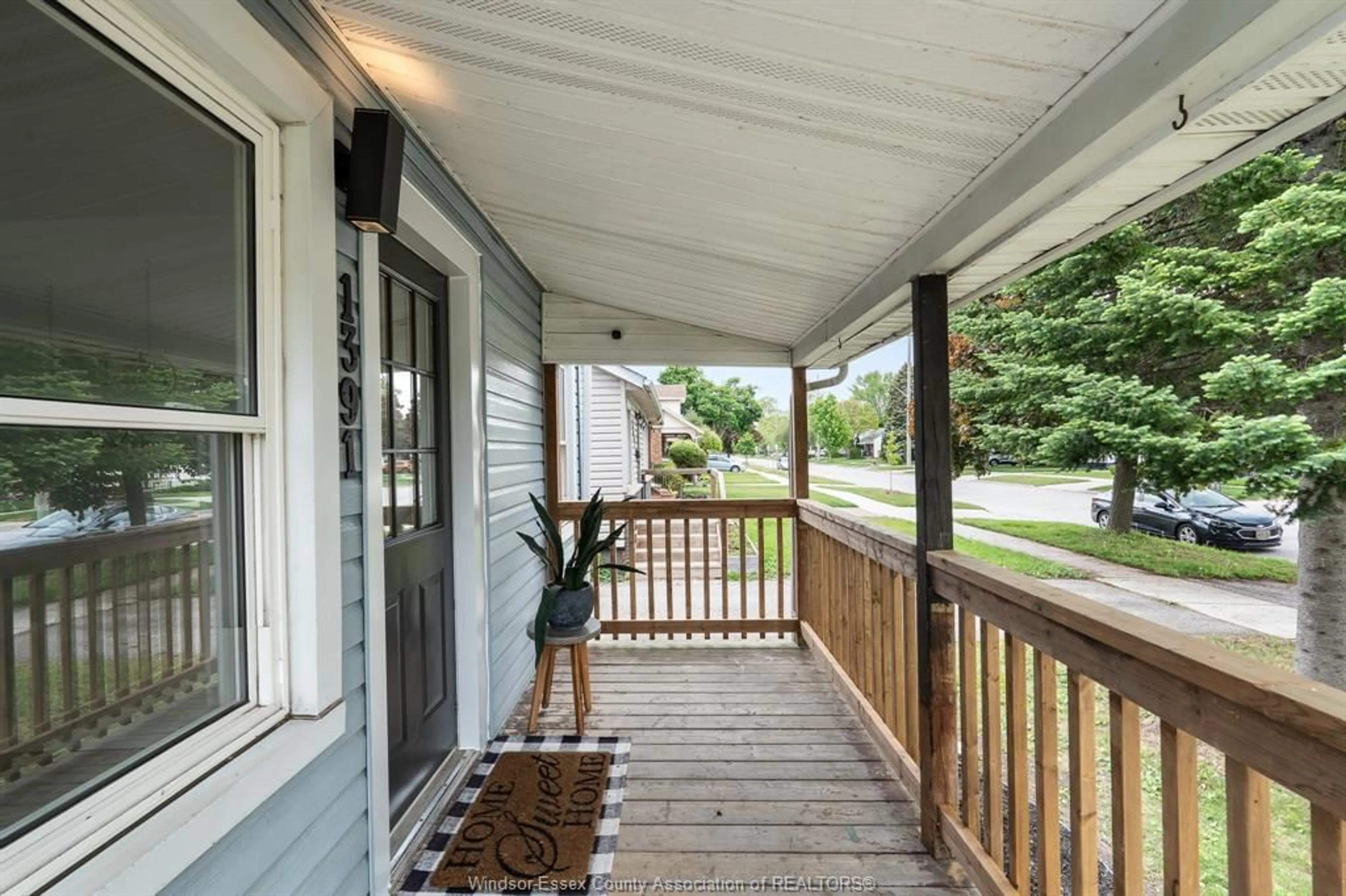 Patio, street for 1391 George Ave, Windsor Ontario N8Y 2X8