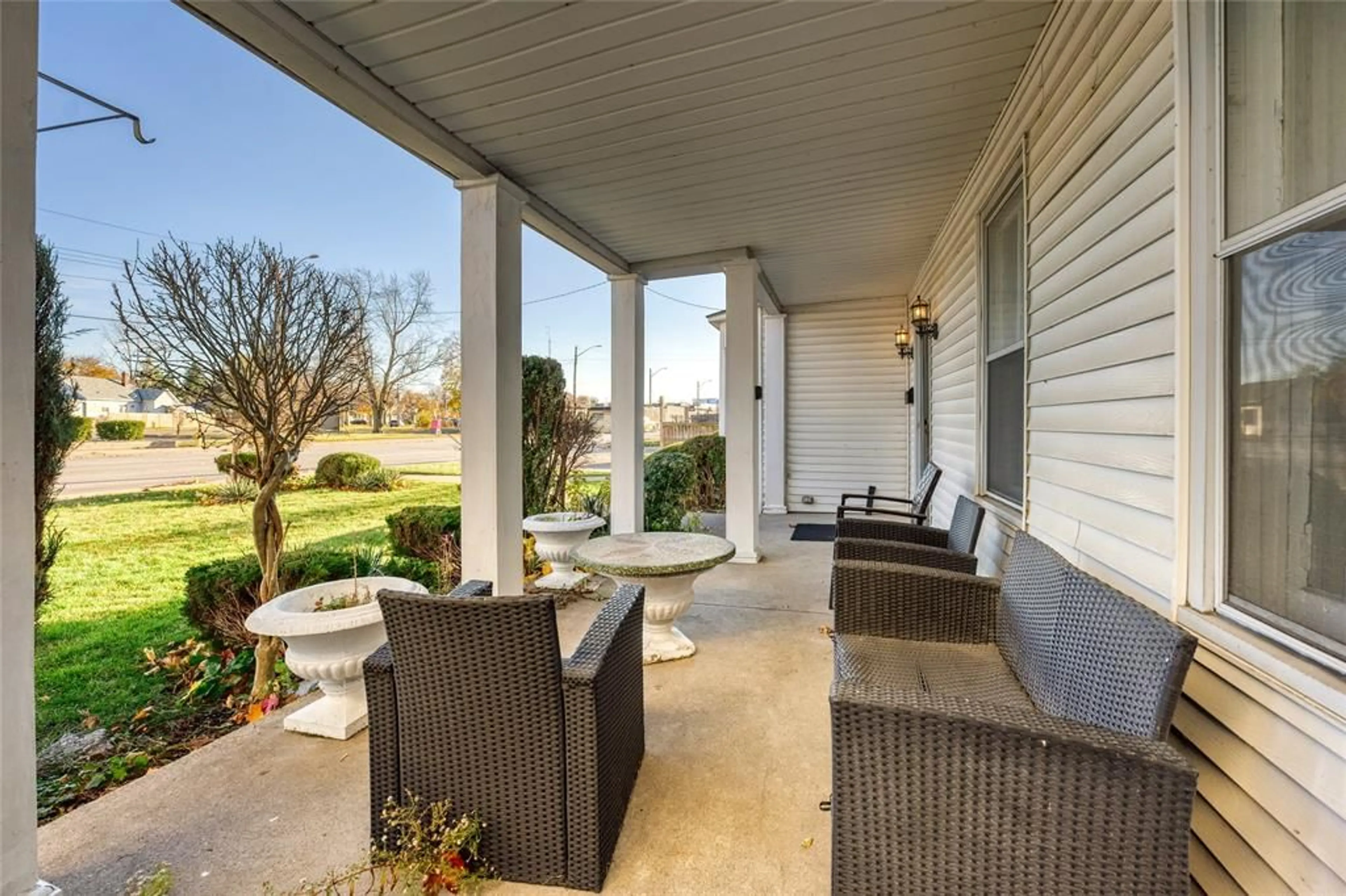Patio, street for 529 CHRISTINA St, Sarnia Ontario N7T 5W5