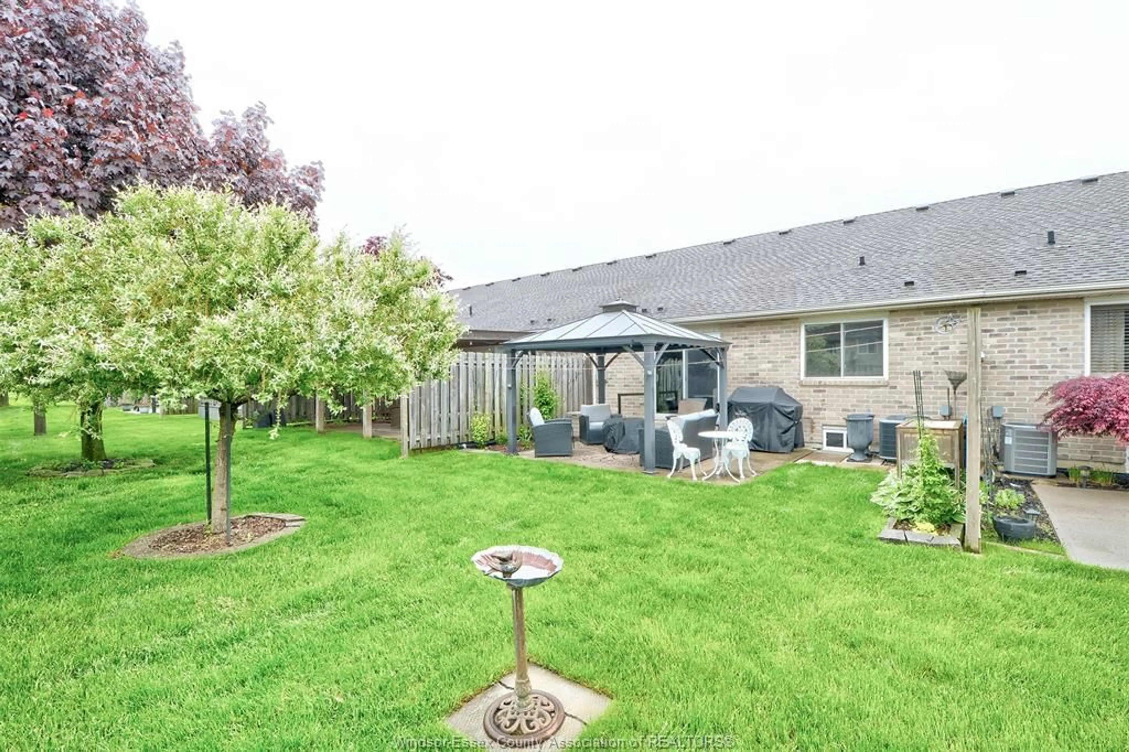 Patio, street for 2151 CLOVER Ave, Windsor Ontario N8P 1W5