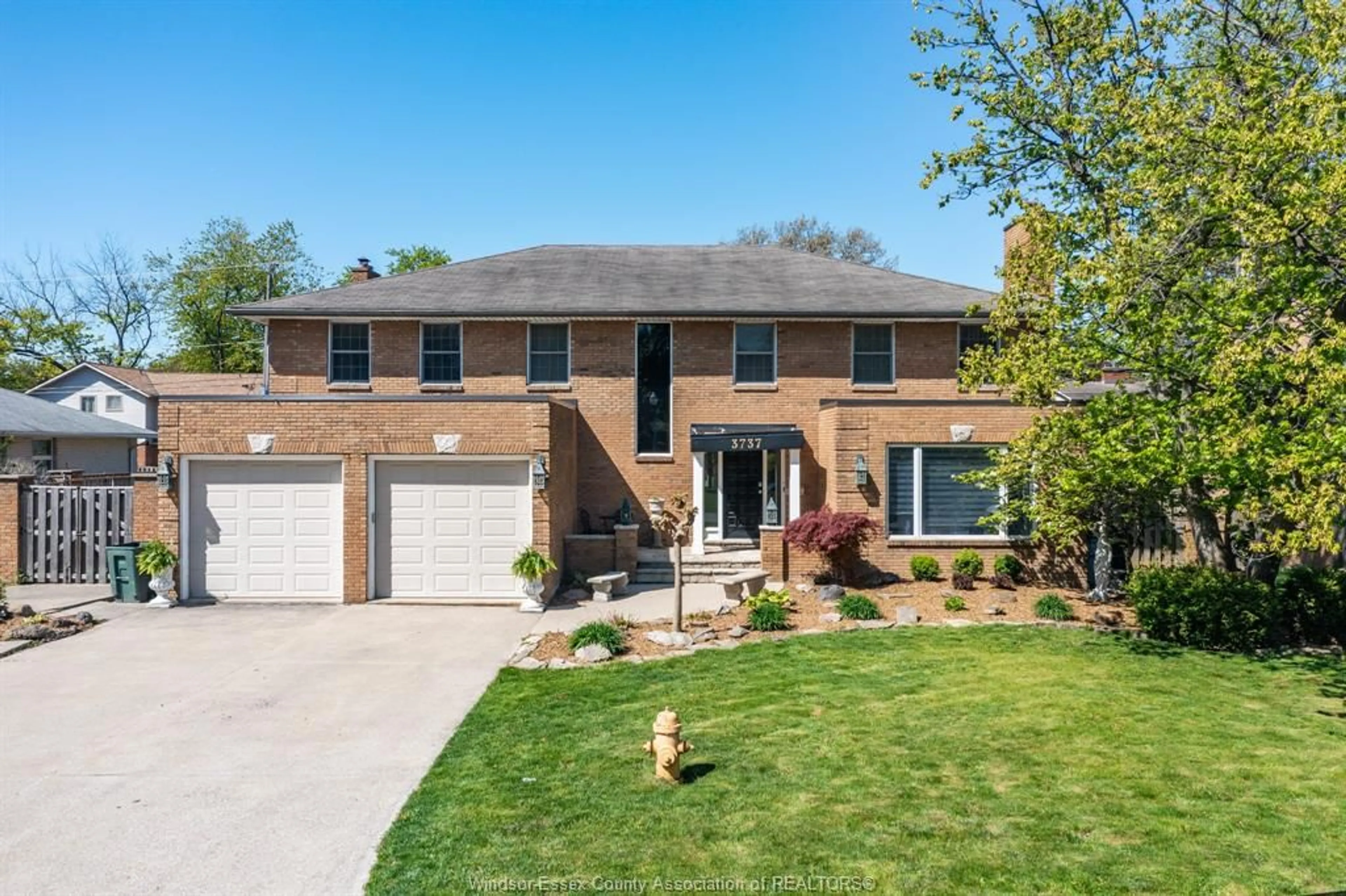 Home with brick exterior material, street for 3737 HUNTINGTON Ave, Windsor Ontario N9E 3N4