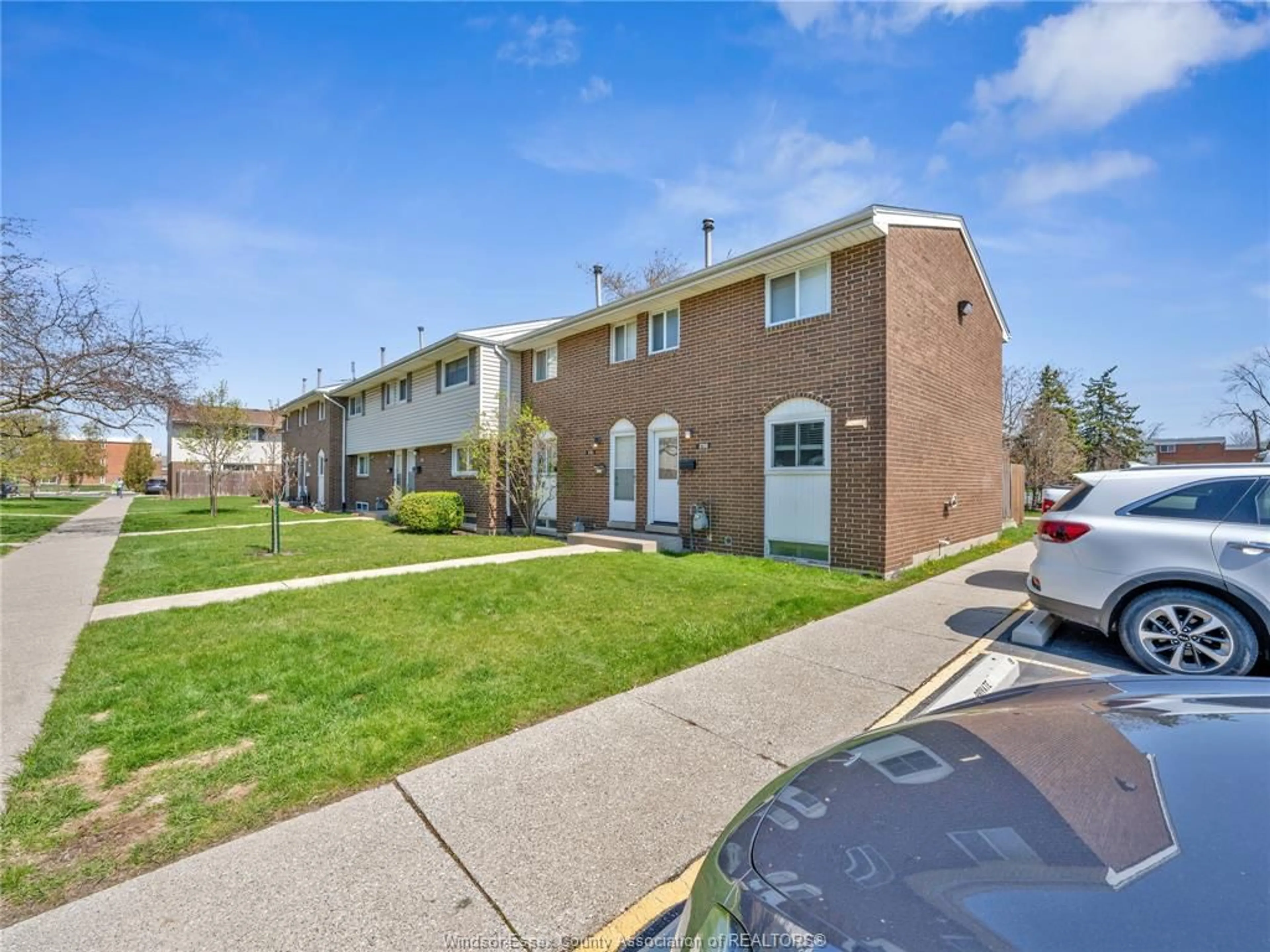 Unknown for 2785 MEADOWBROOK Lane, Windsor Ontario N8T 2Y6
