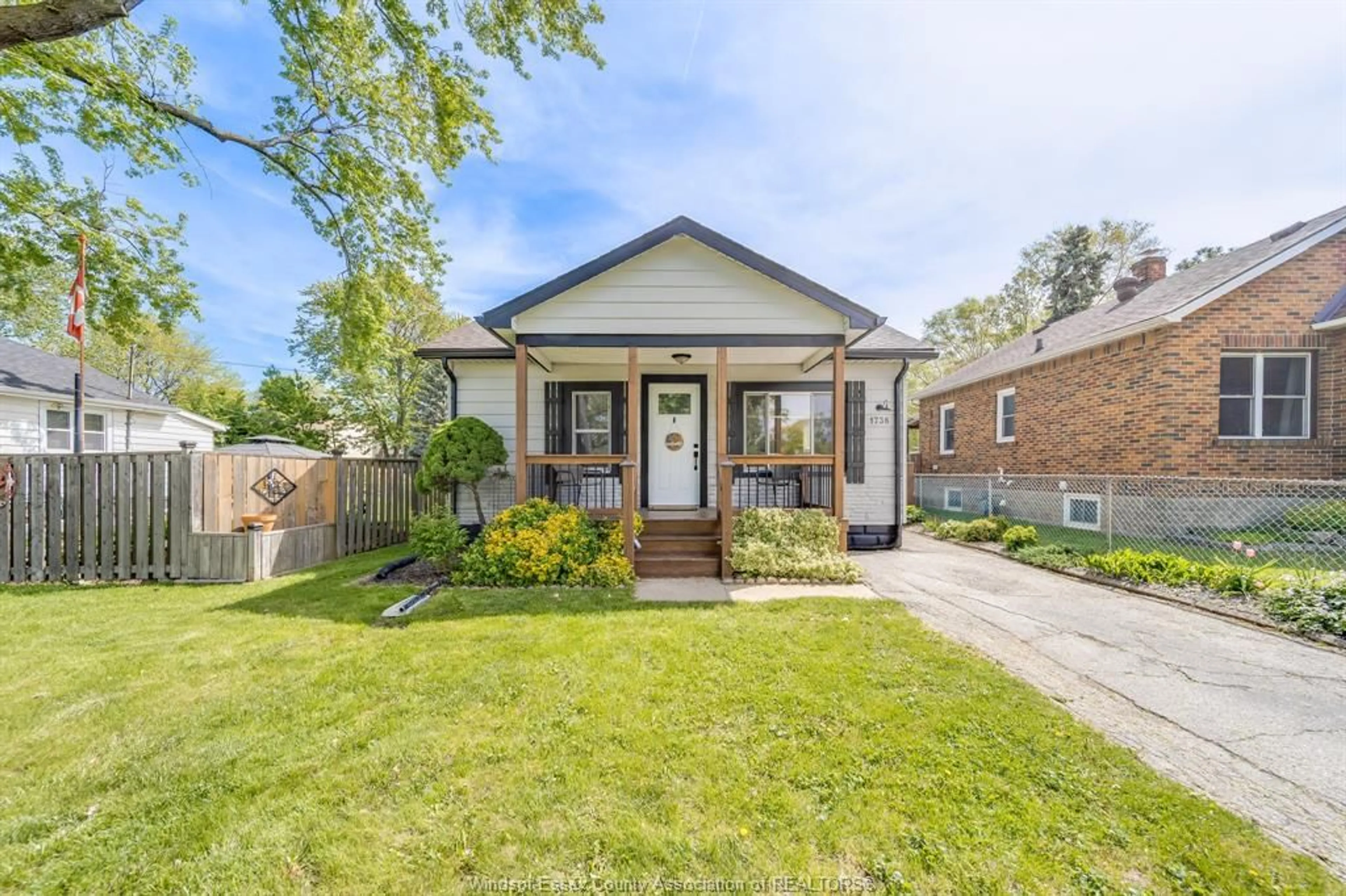 Home with brick exterior material, street for 1738 NORMAN Rd, Windsor Ontario N8Y 4N8