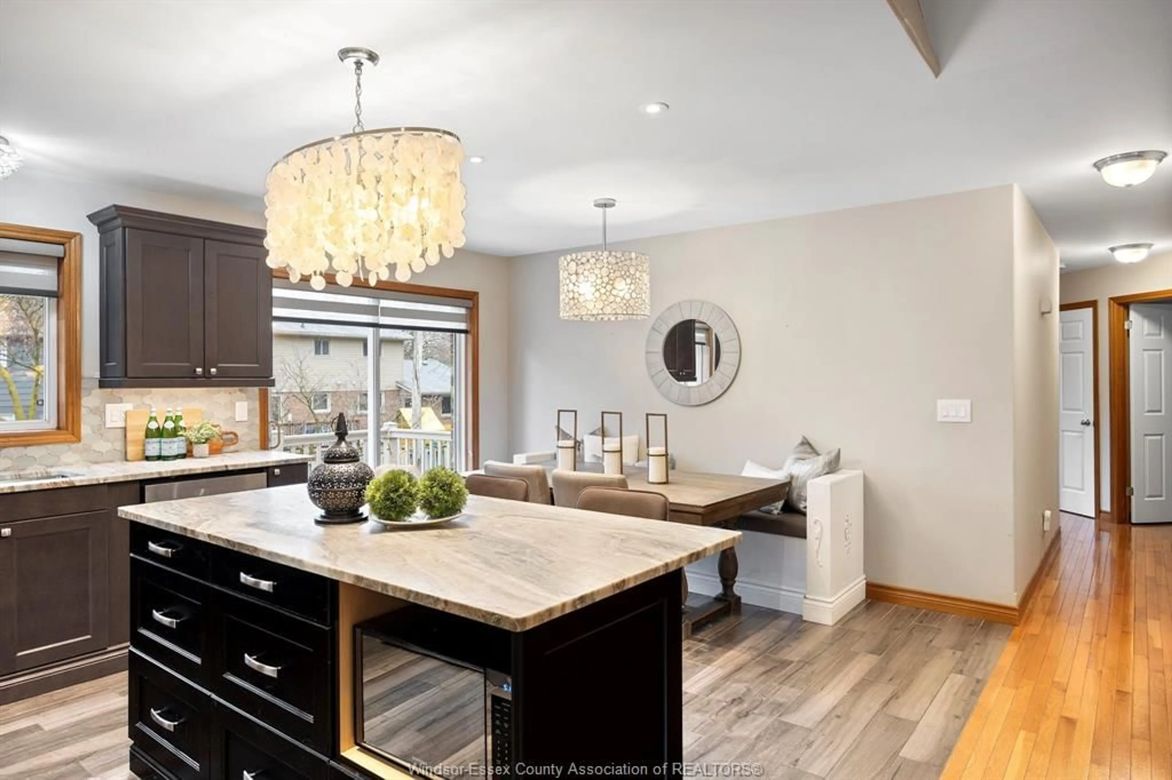 Open concept kitchen, ceramic/tile floor for 5740 MENCARELLI DRIVE, LaSalle Ontario N9H 2M6