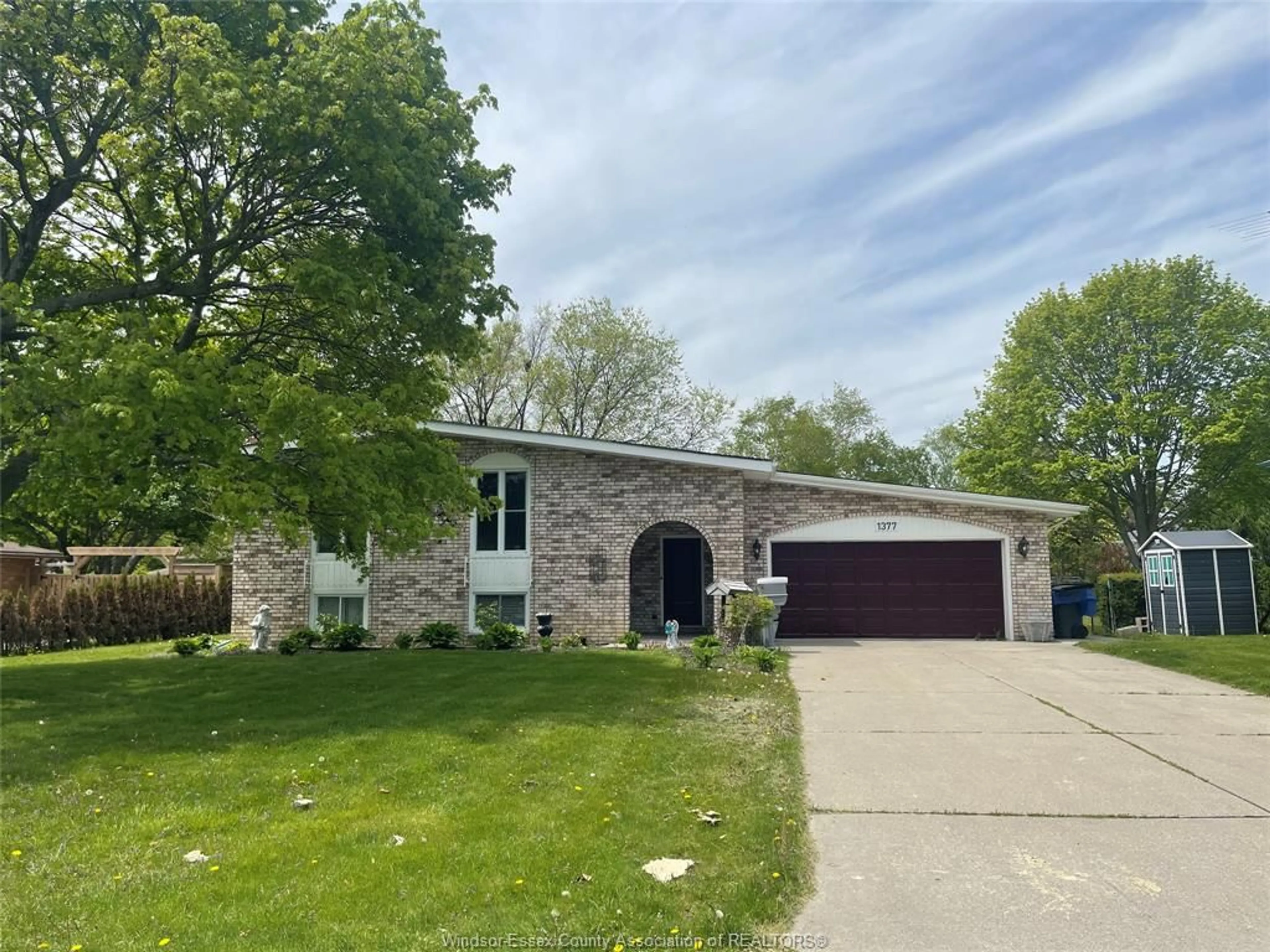 Unknown for 1377 OXFORD Ave, Kingsville Ontario N9Y 2G7