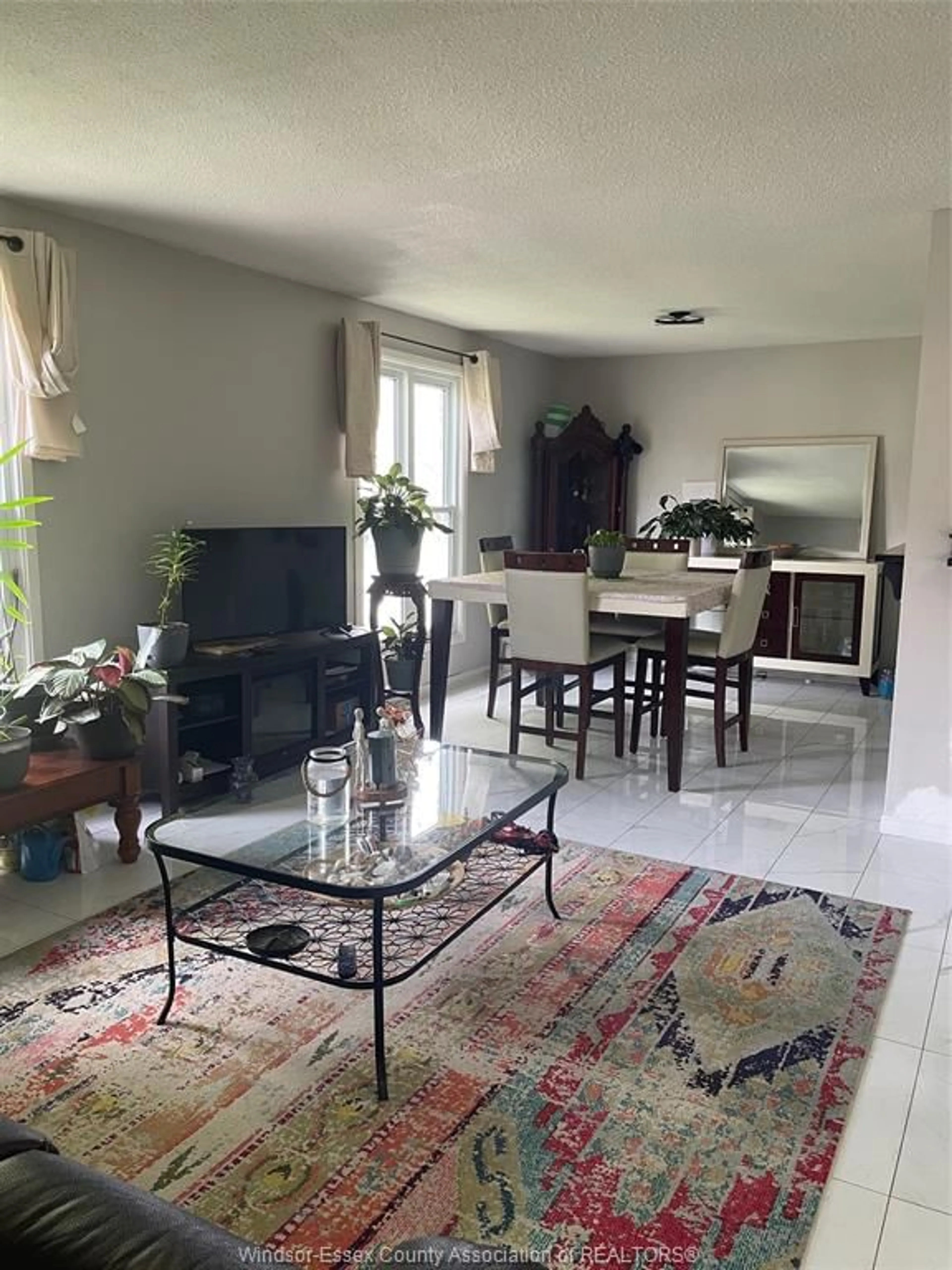 Living room with furniture, unknown for 1377 OXFORD Ave, Kingsville Ontario N9Y 2G7