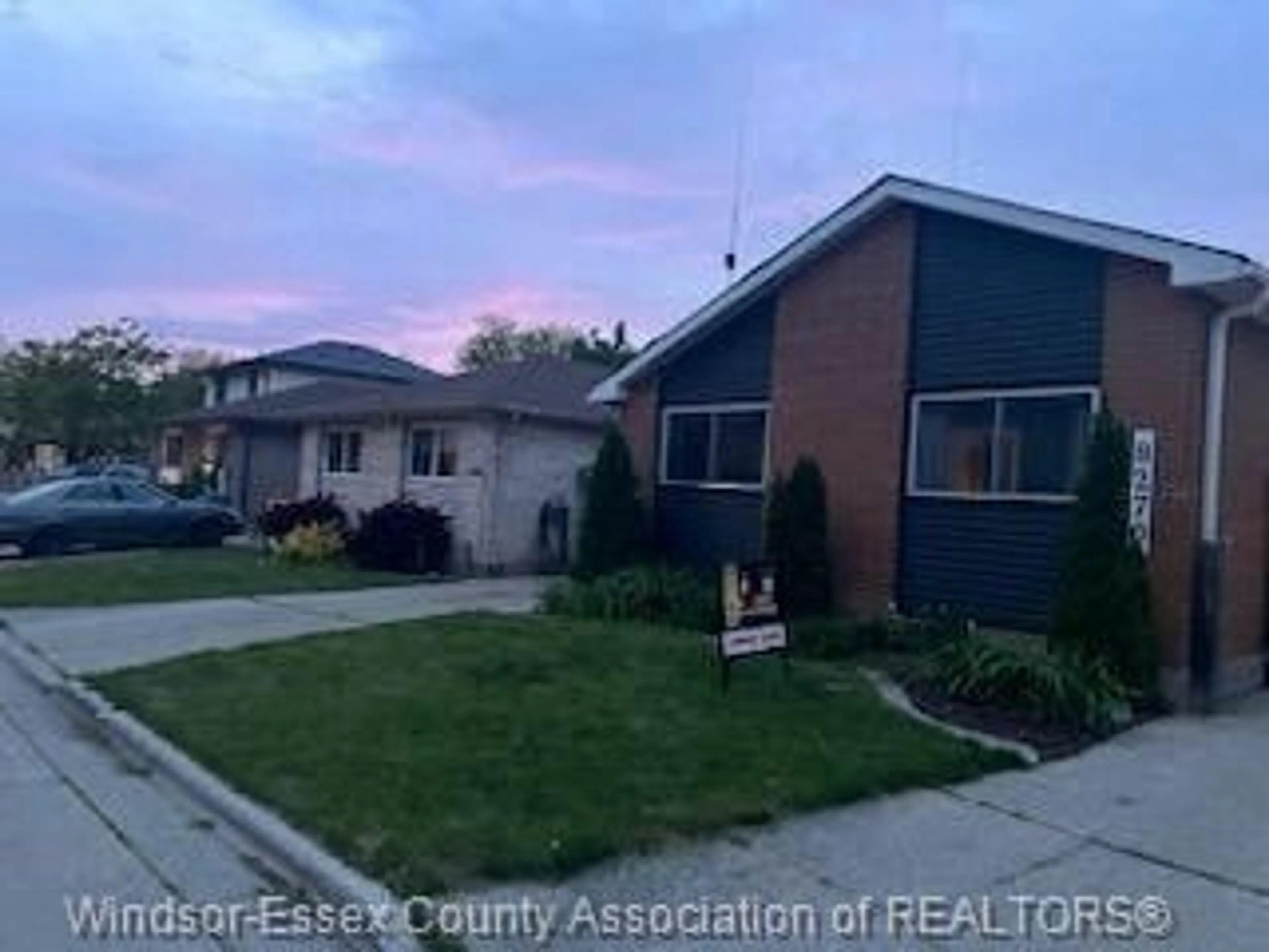 Unknown for 8270 Gateside Place, Windsor Ontario N8S 4N6