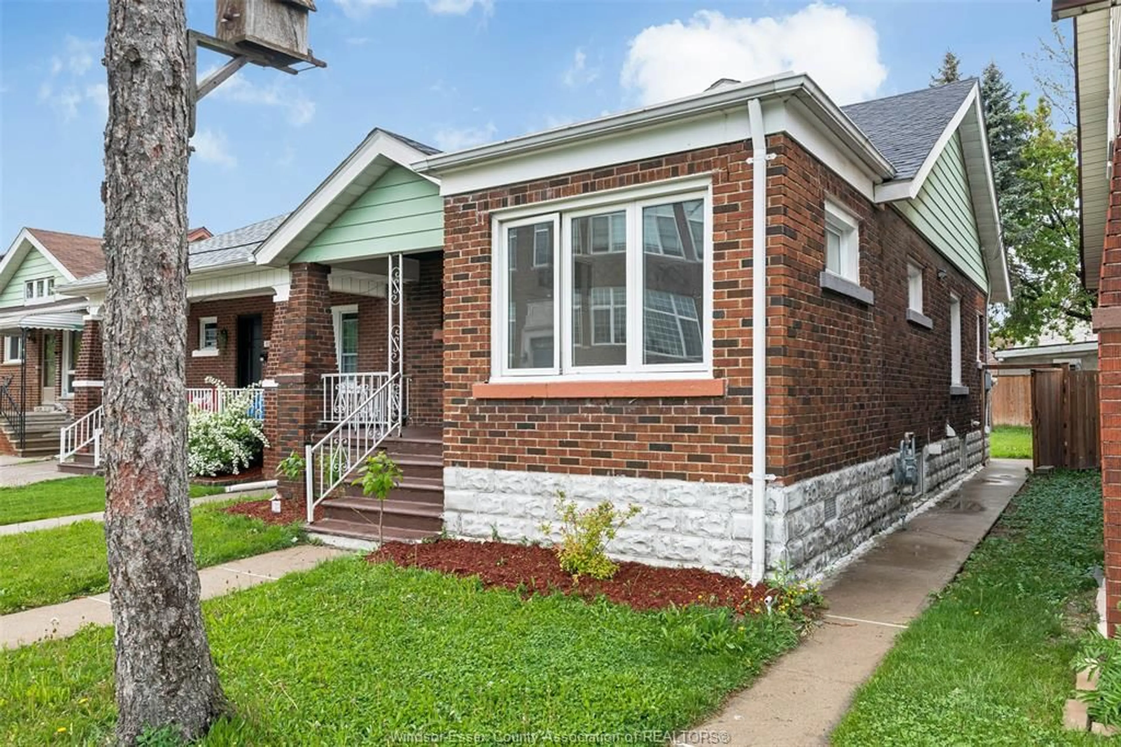 Home with brick exterior material, street for 672 IRVINE AVENUE, Windsor Ontario N8X 2T2