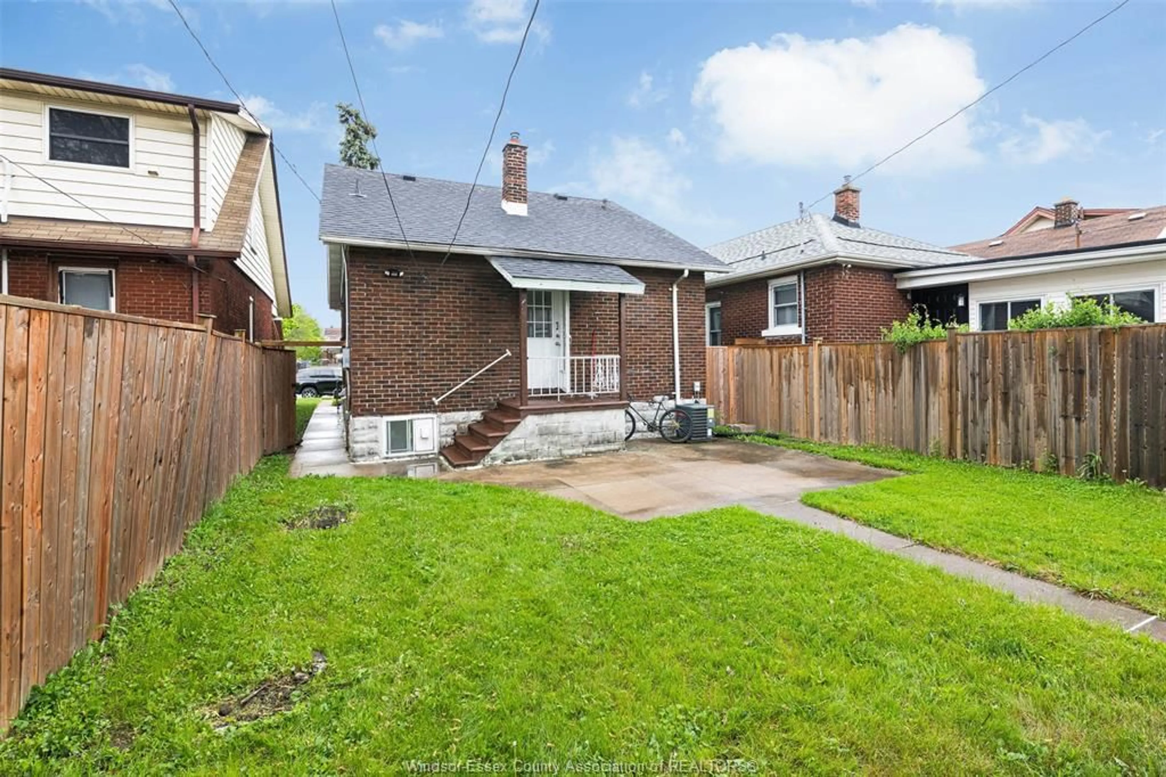 Home with brick exterior material, street for 672 IRVINE AVENUE, Windsor Ontario N8X 2T2