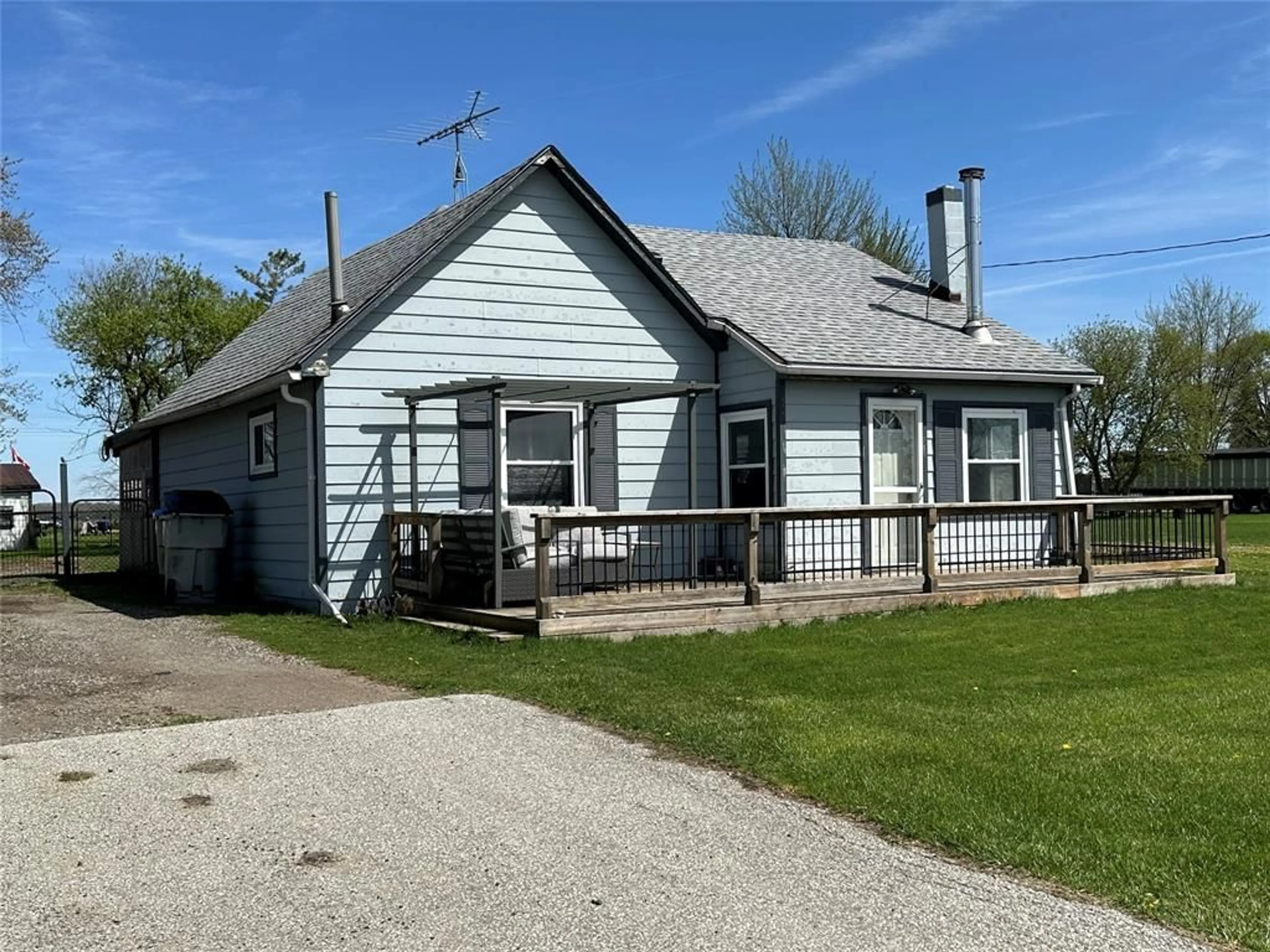 Unknown for 3158 QUEEN St, Brooke-Alvinston Ontario N0N 1K0