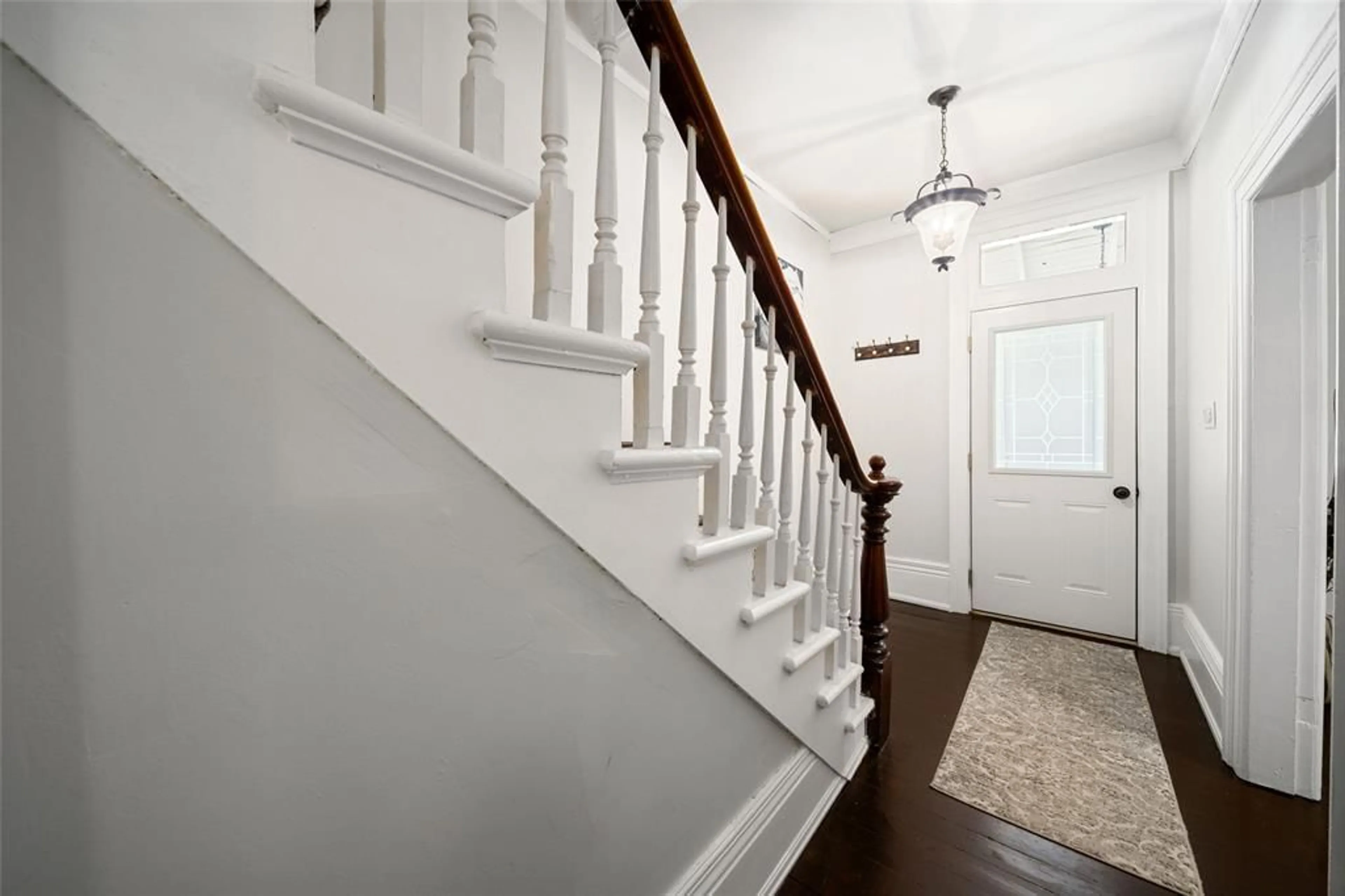 Stairs for 50 MAIN St, Lambton Shores Ontario N0N 1J0