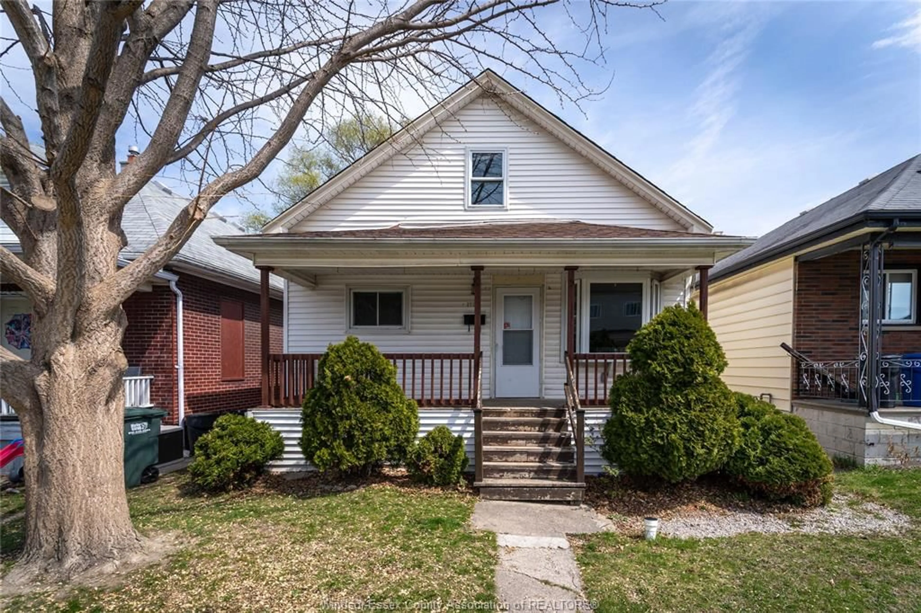 Home with brick exterior material, street for 1718 HIGHLAND Ave, Windsor Ontario N8X 3S1