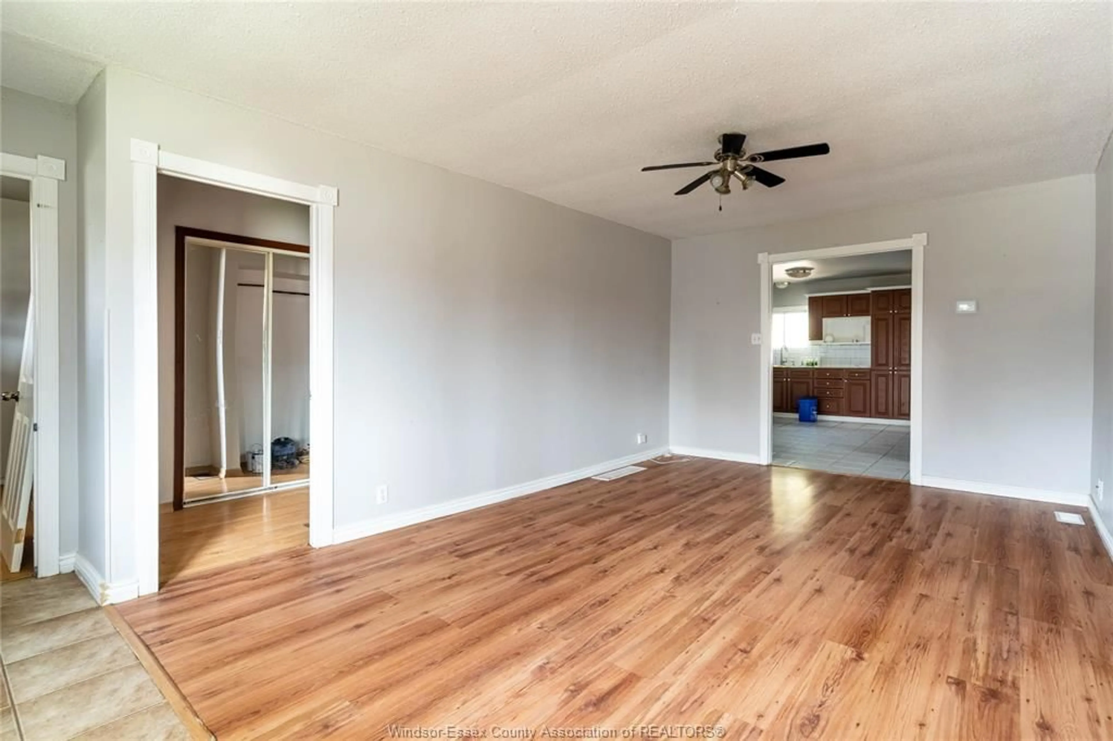 A pic of a room for 1718 HIGHLAND Ave, Windsor Ontario N8X 3S1