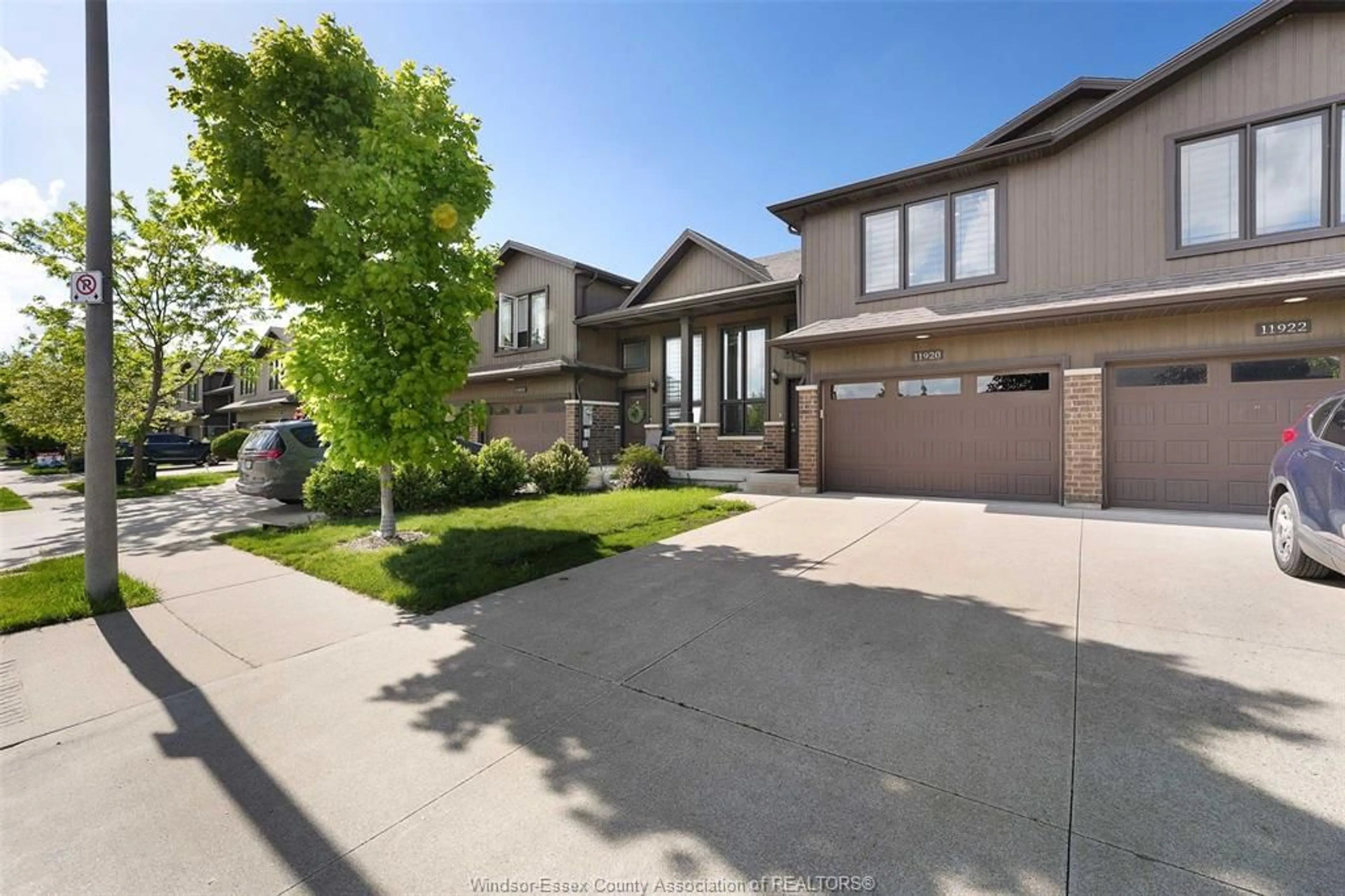 Unknown for 11920 THISTLEDOWN Ave, Windsor Ontario N8P 0A1