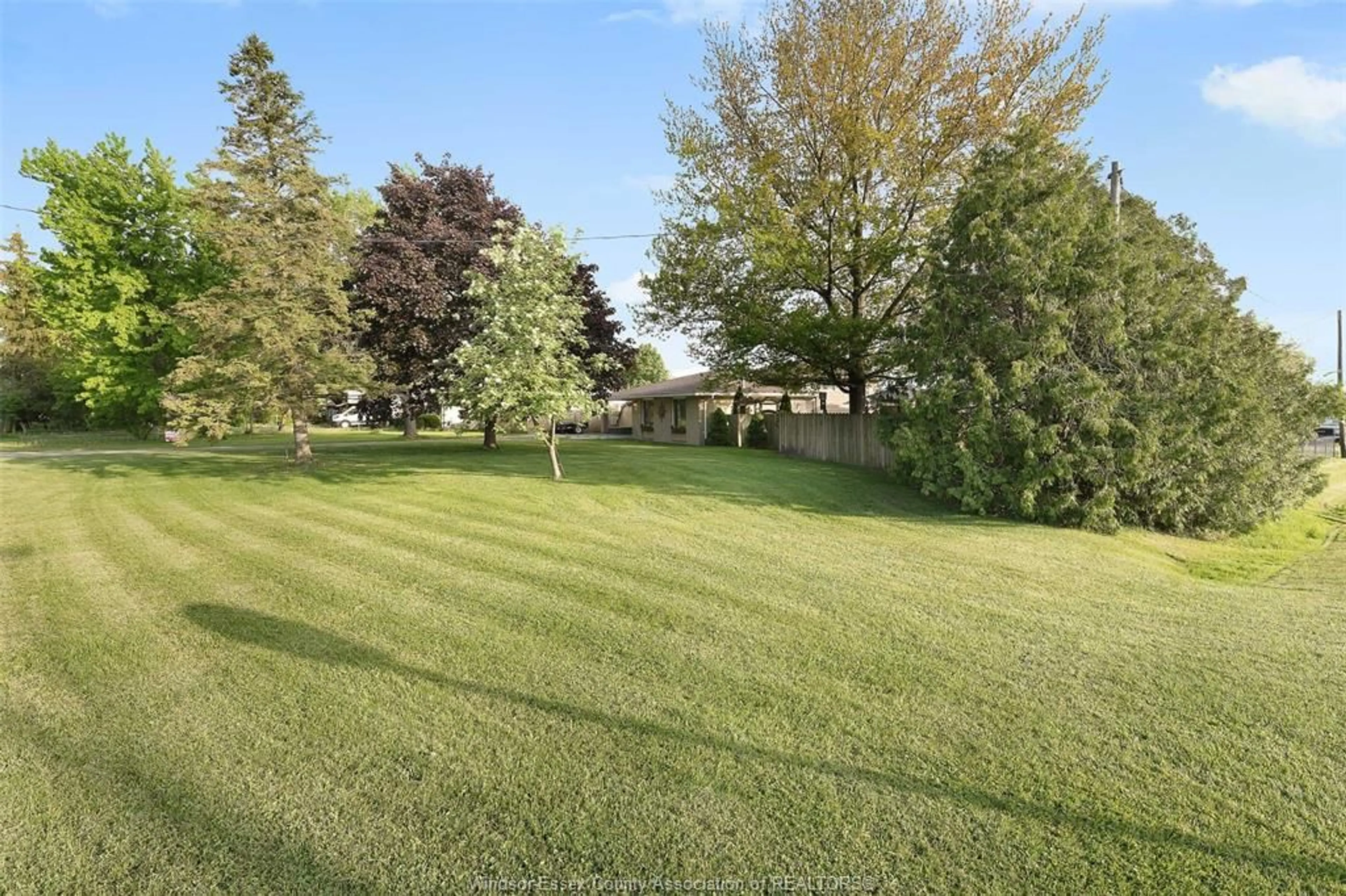 A pic from outside/outdoor area/front of a property/back of a property/a pic from drone, water/lake/river/ocean view for 505 COUNTY RD 34, Kingsville Ontario N8M 2X5