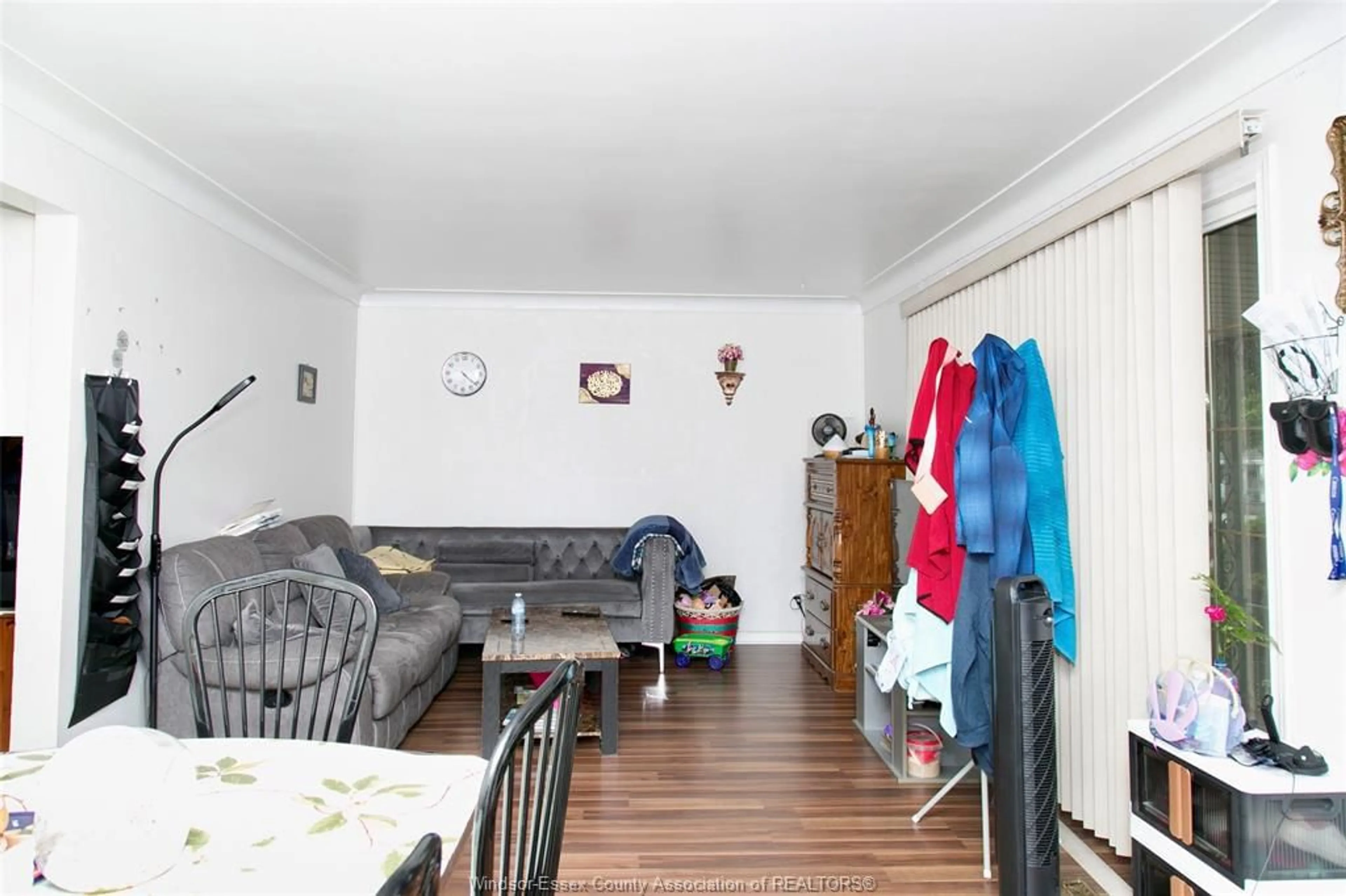 A pic of a room for 1072 DOT, Windsor Ontario N9C 3H8
