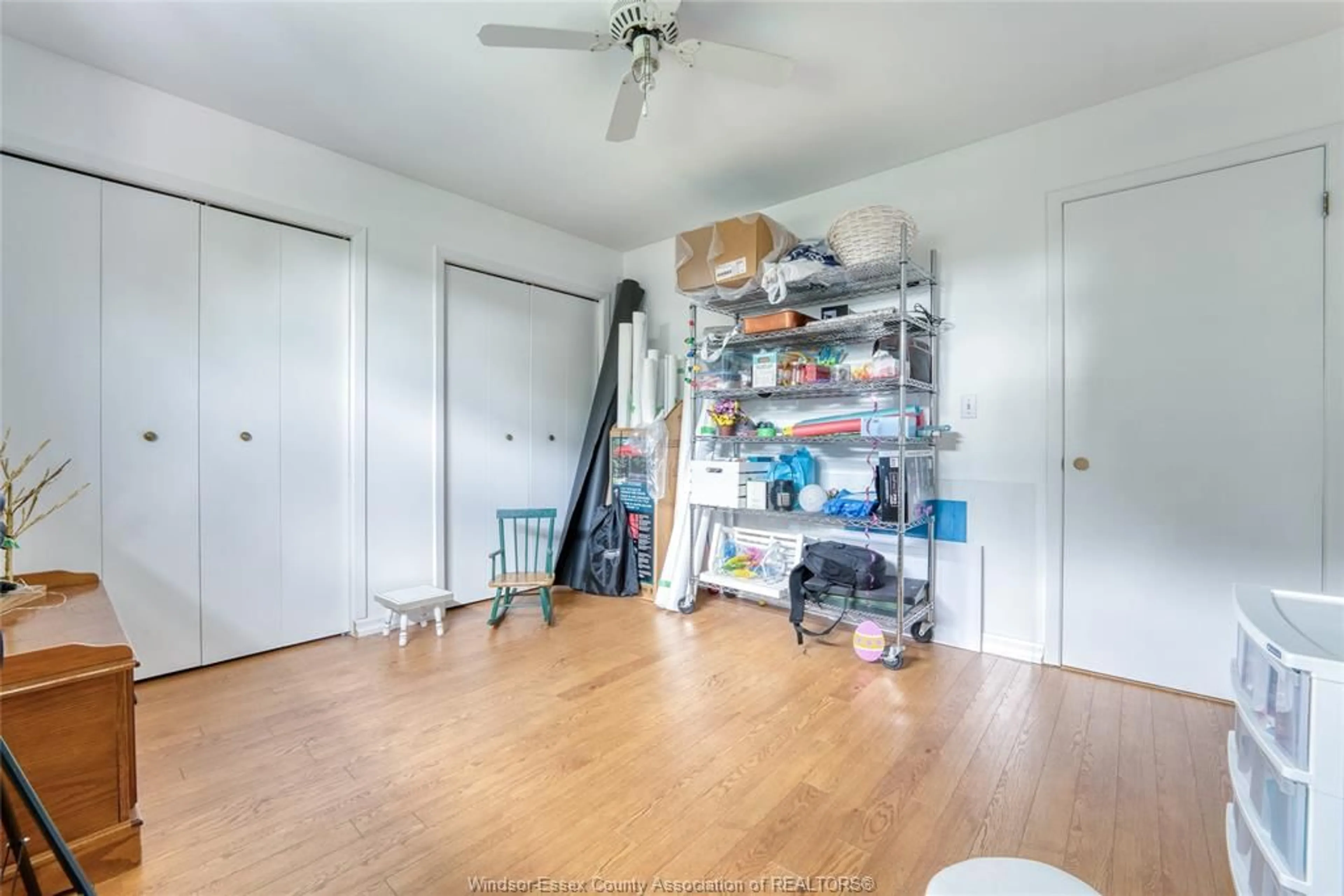Storage room or clothes room or walk-in closet for 9944 HOLLY Cres, Windsor Ontario N9V 2R8