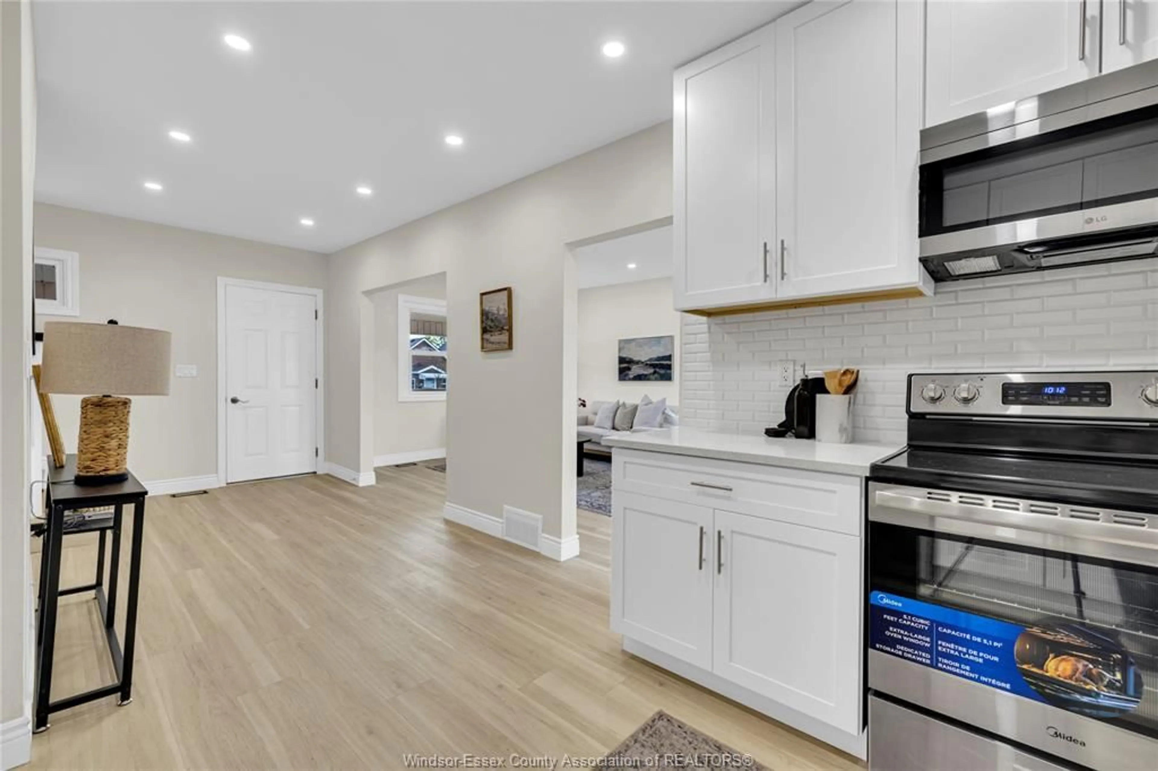 Open concept kitchen, unknown for 1627 HIGHLAND, Windsor Ontario N8X 3R9