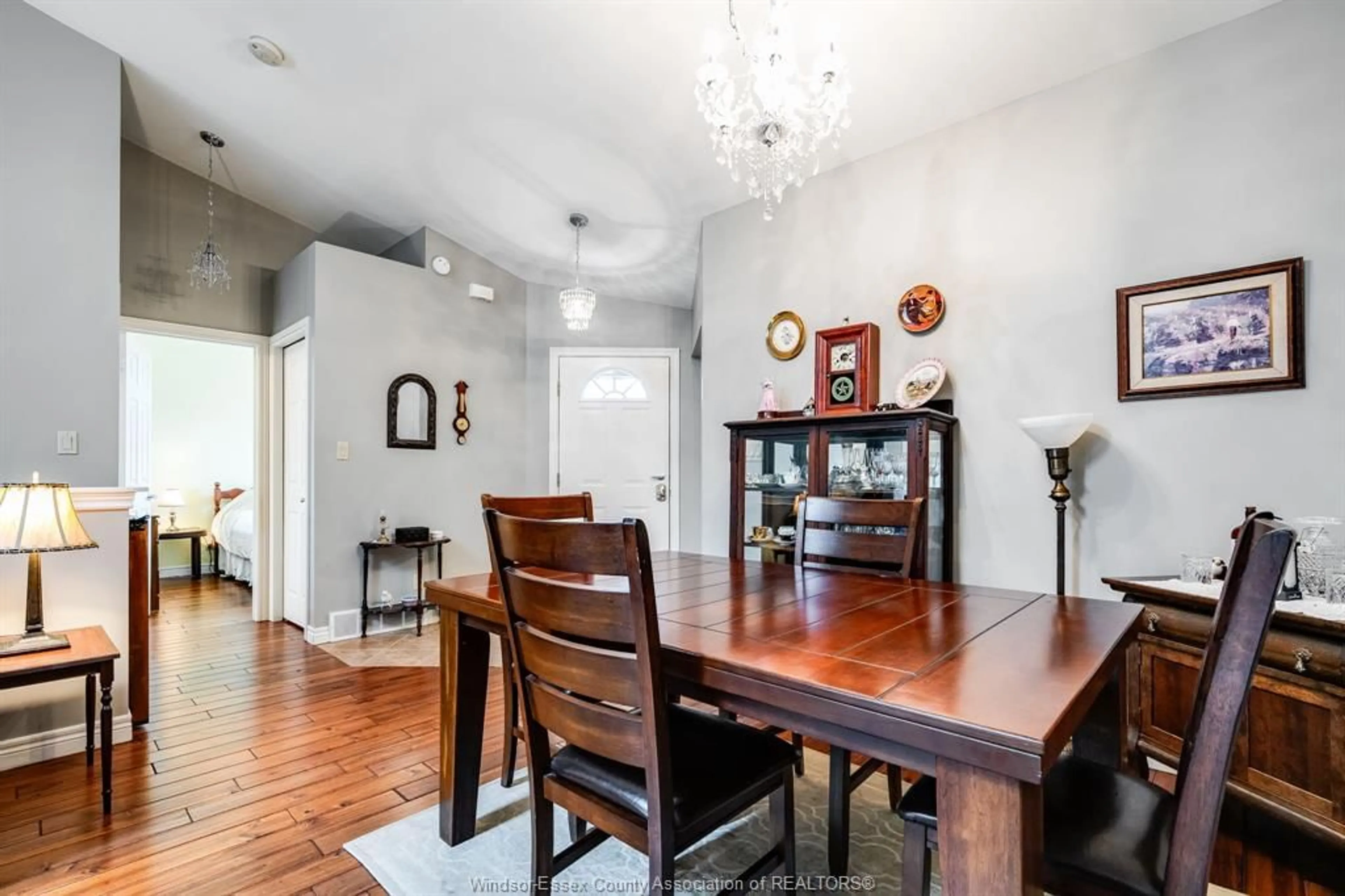 Dining room, wood/laminate floor for 12 LEONARD Dr, Kingsville Ontario N9Y 4G4