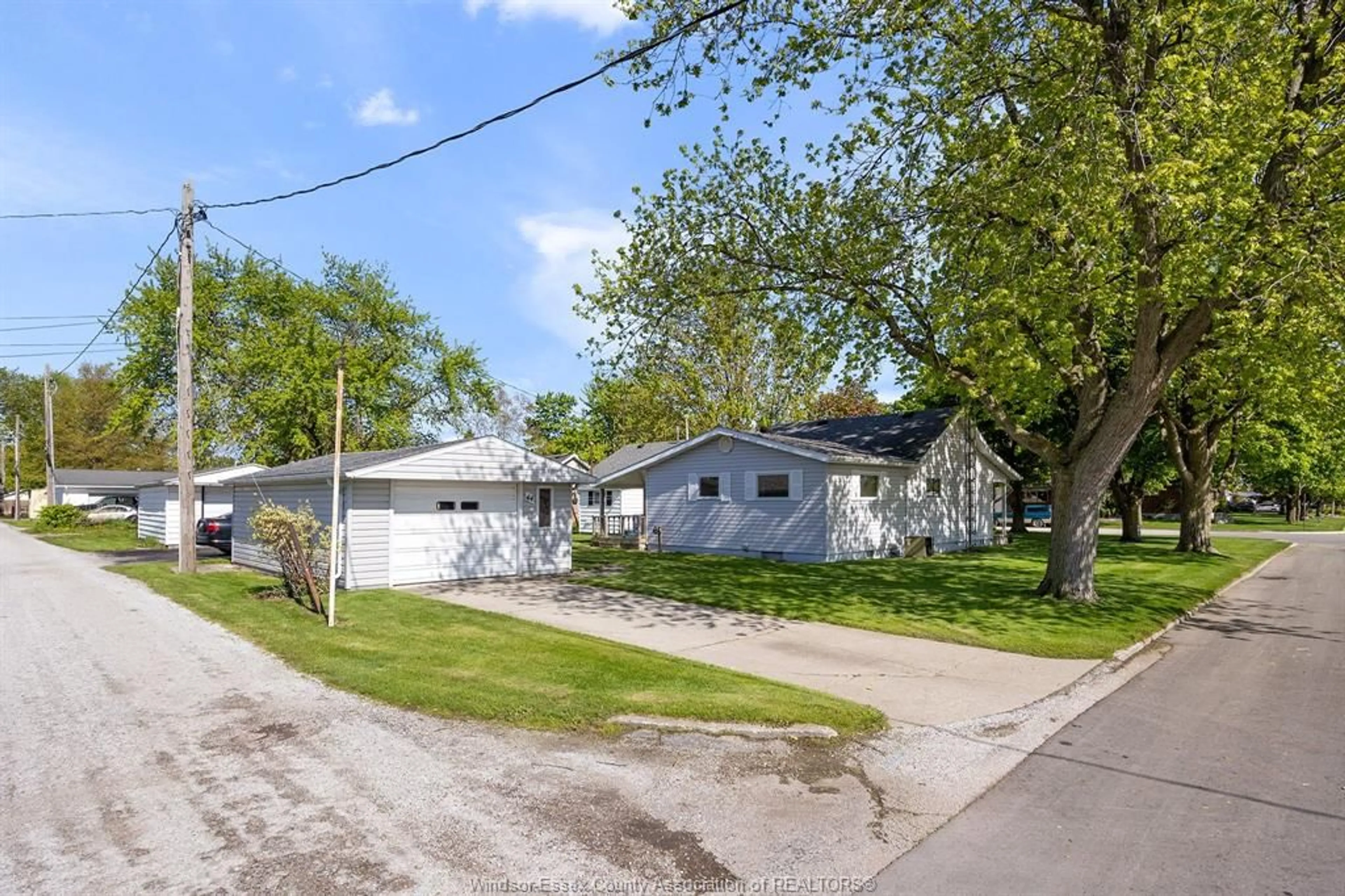 A pic from outside/outdoor area/front of a property/back of a property/a pic from drone, street for 44 BOND, Tilbury Ontario N0P 2L0