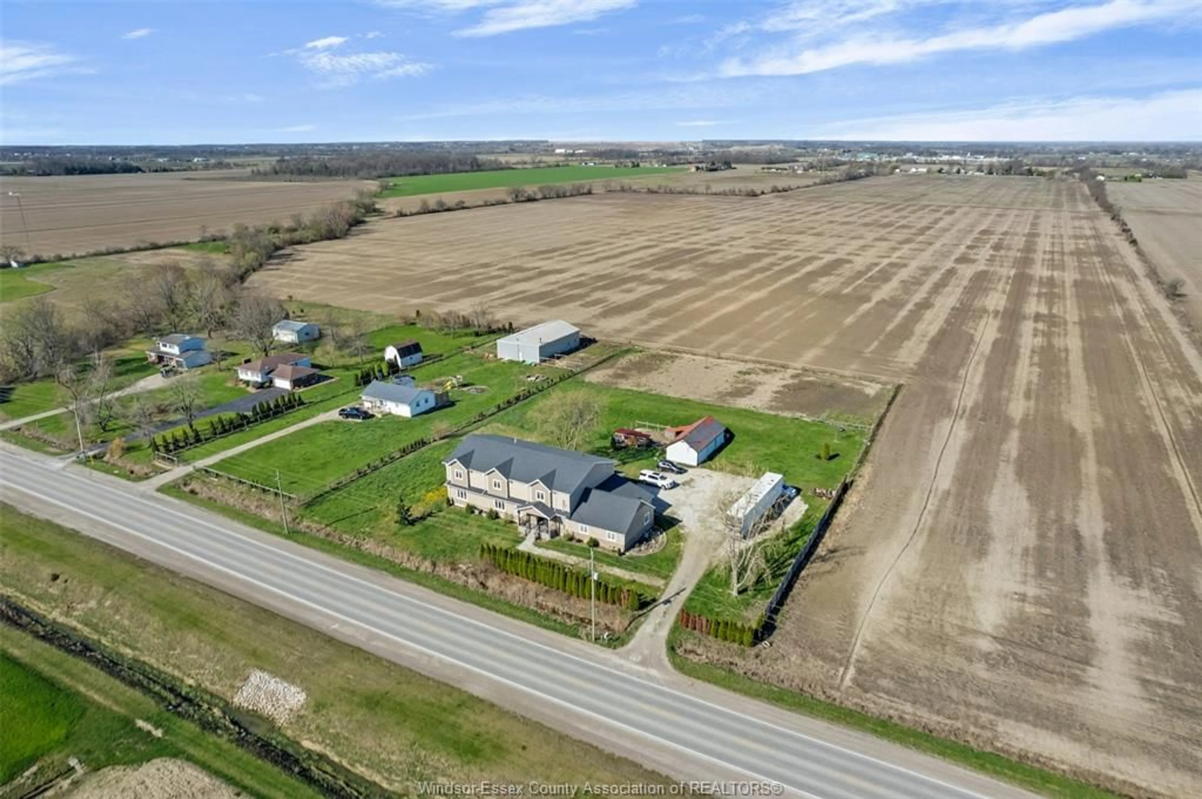 A pic from outside/outdoor area/front of a property/back of a property/a pic from drone, building for 9900 WALKER, Amherstburg Ontario N0R 1J0