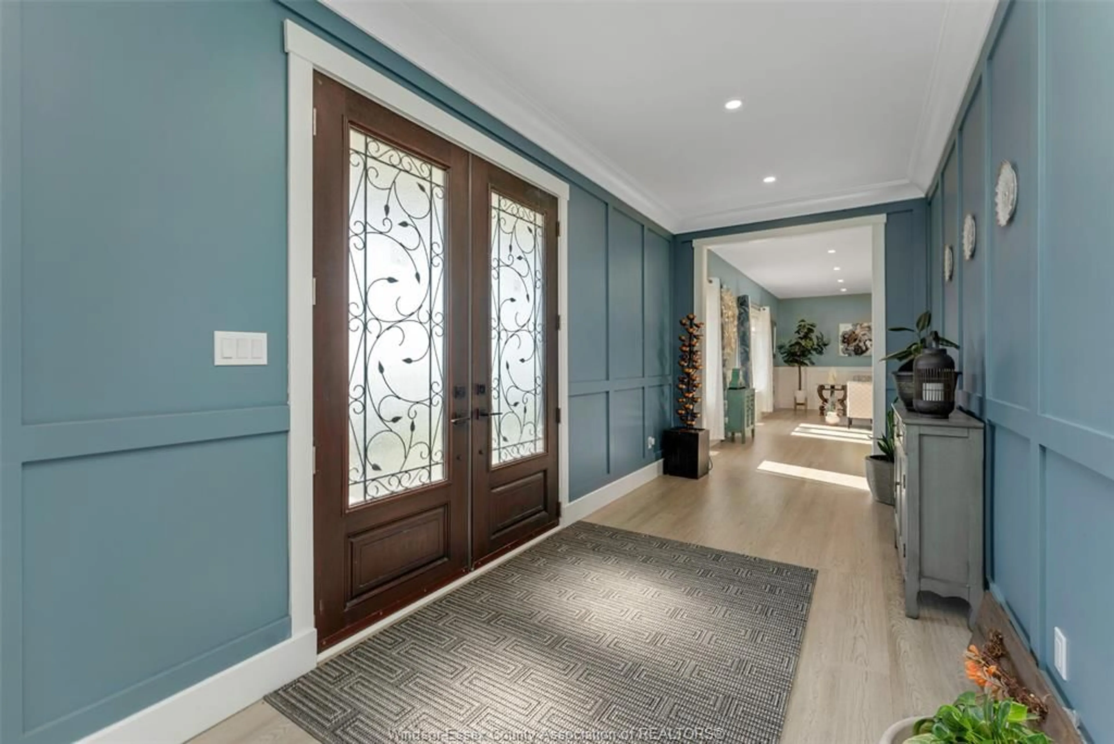 Indoor entryway for 9900 WALKER, Amherstburg Ontario N0R 1J0