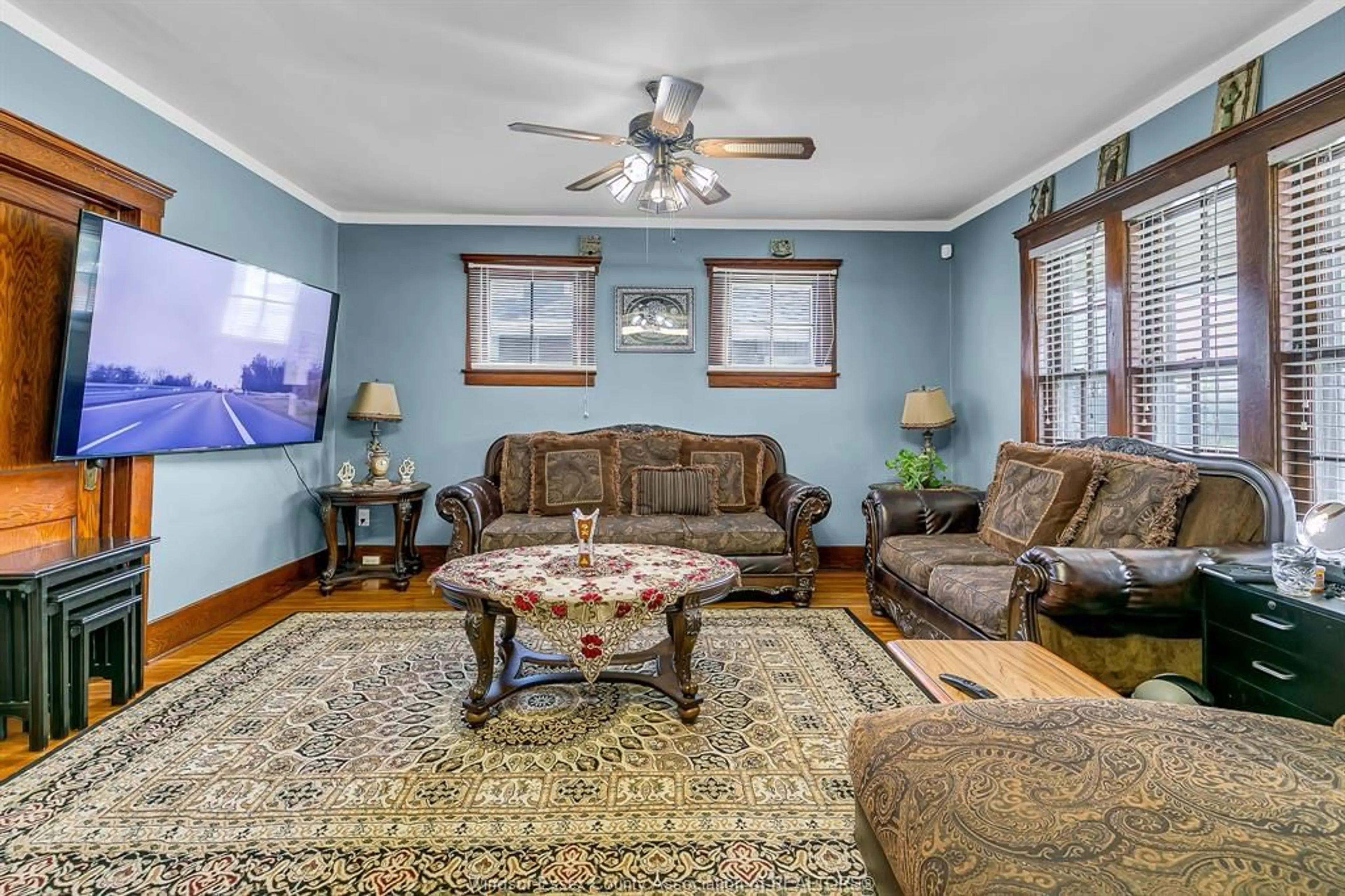 Living room with furniture, unknown for 156 GILES Blvd, Windsor Ontario N9A 4B9