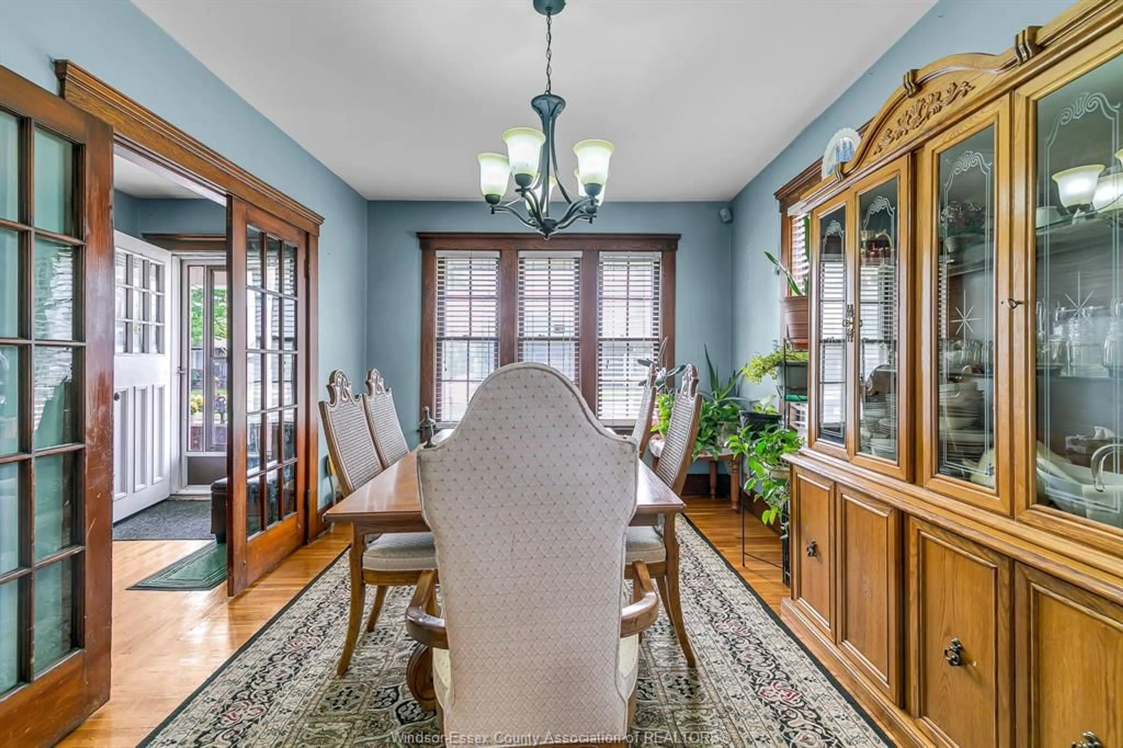 Dining room, unknown for 156 GILES Blvd, Windsor Ontario N9A 4B9