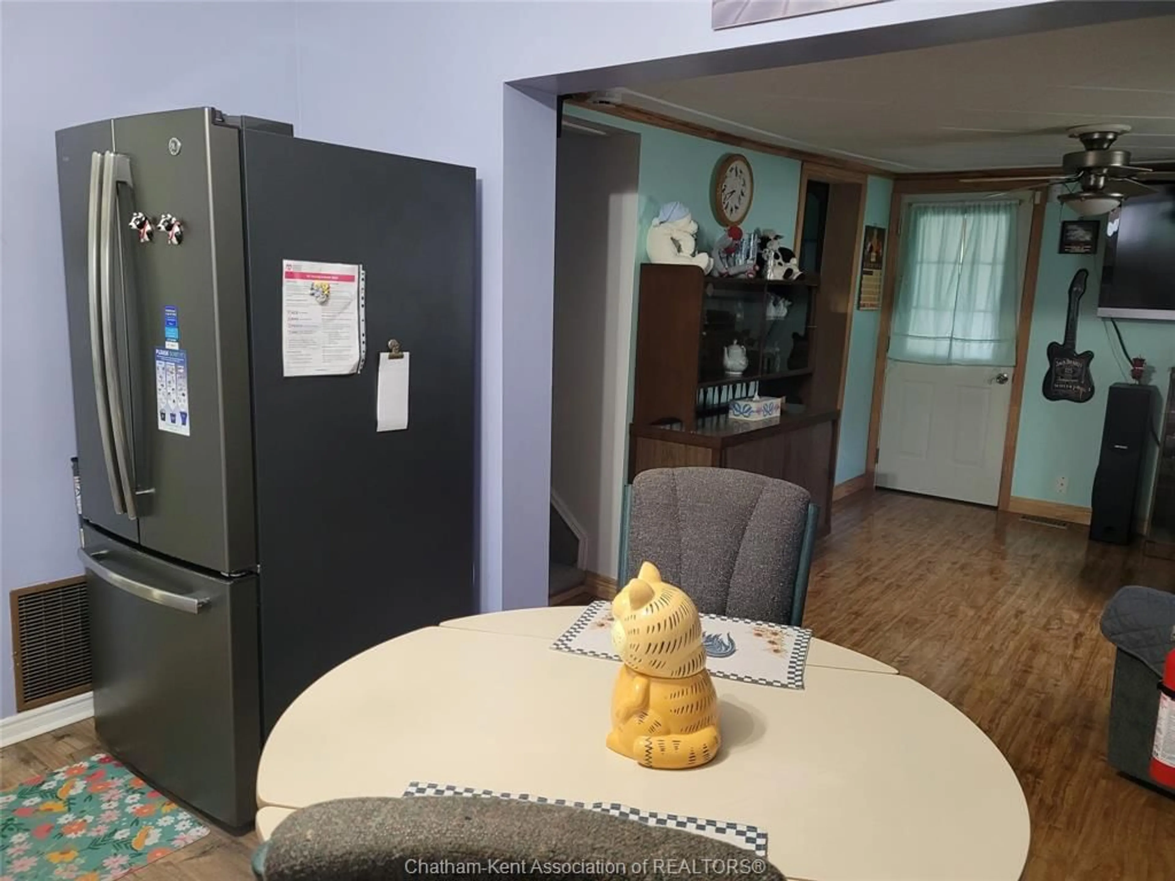 A pic of a room for 212 Fraser St, Wallaceburg Ontario N8A 3X1