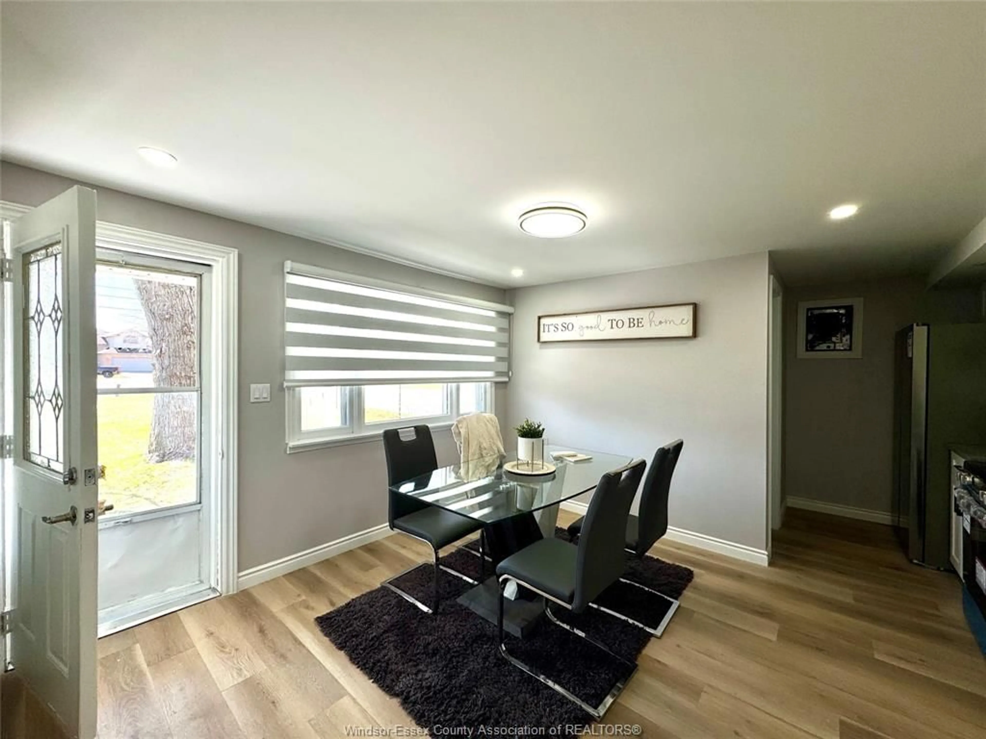 Dining room, wood/laminate floor for 1104 COUNTY RD 22, Lakeshore Ontario N8L 0E1
