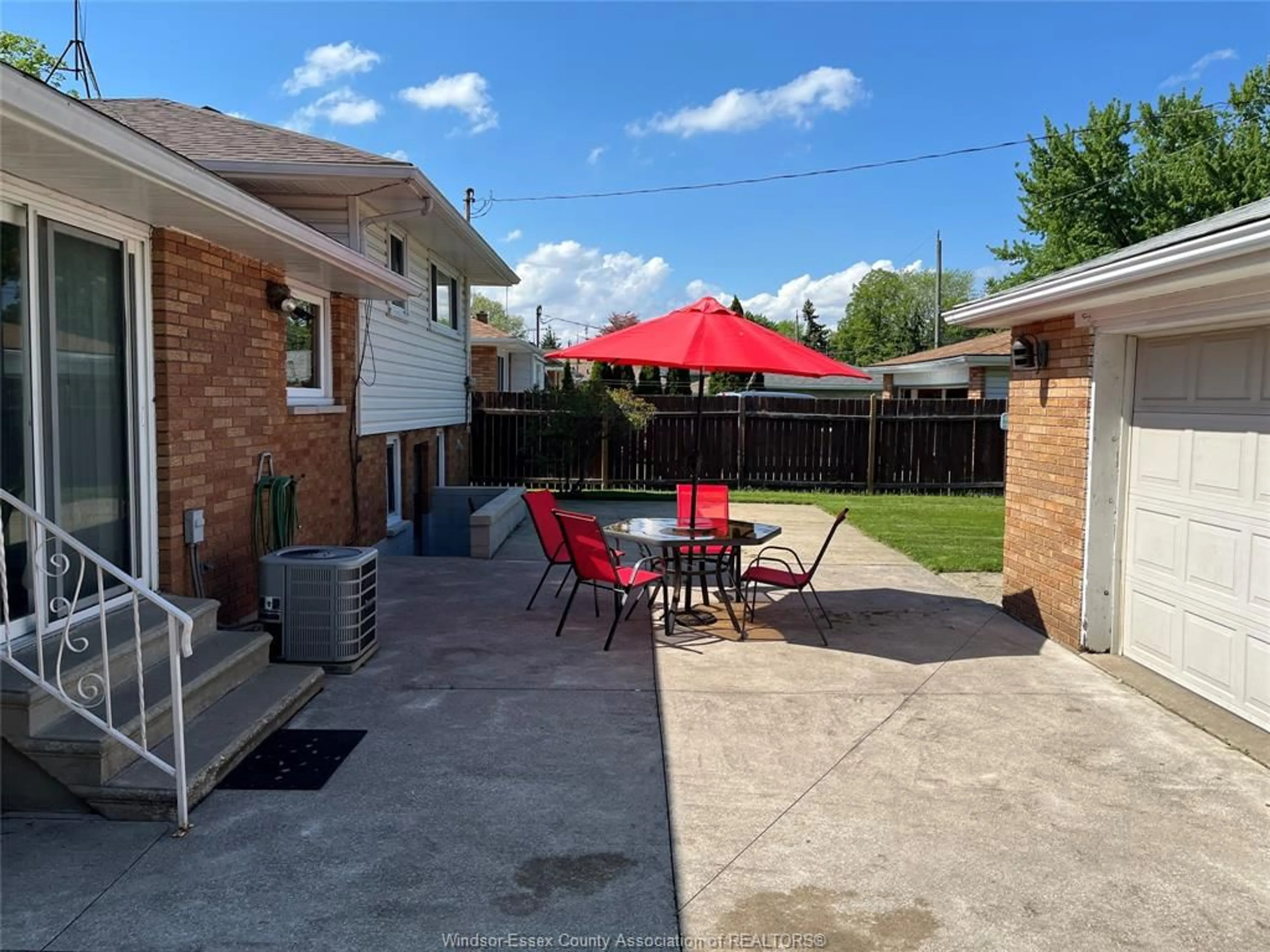 Patio, street for 988 FRANK, Windsor Ontario N8S 3P5