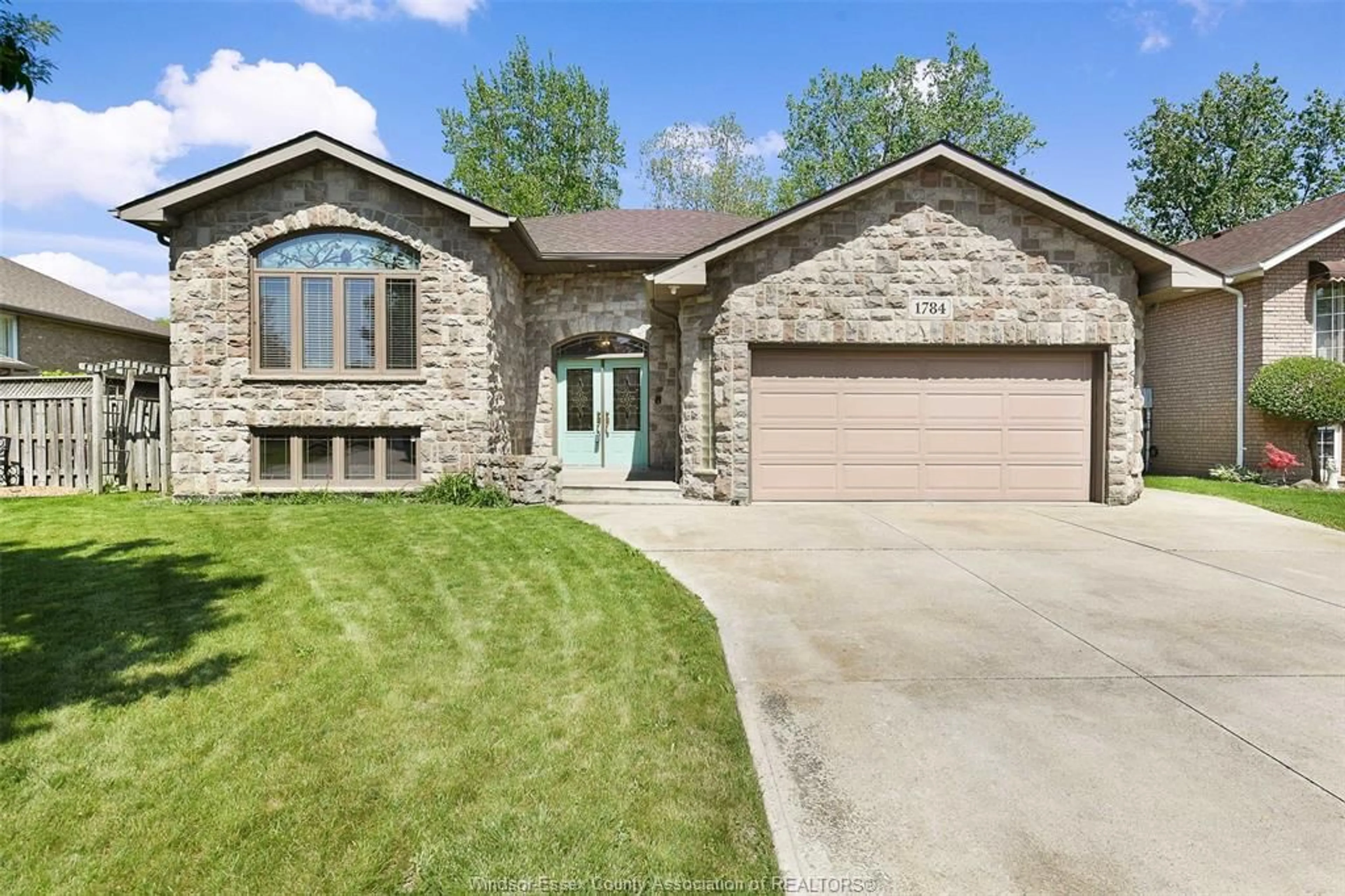 Home with brick exterior material, street for 1784 ASKIN Ave, Windsor Ontario N9B 3T9