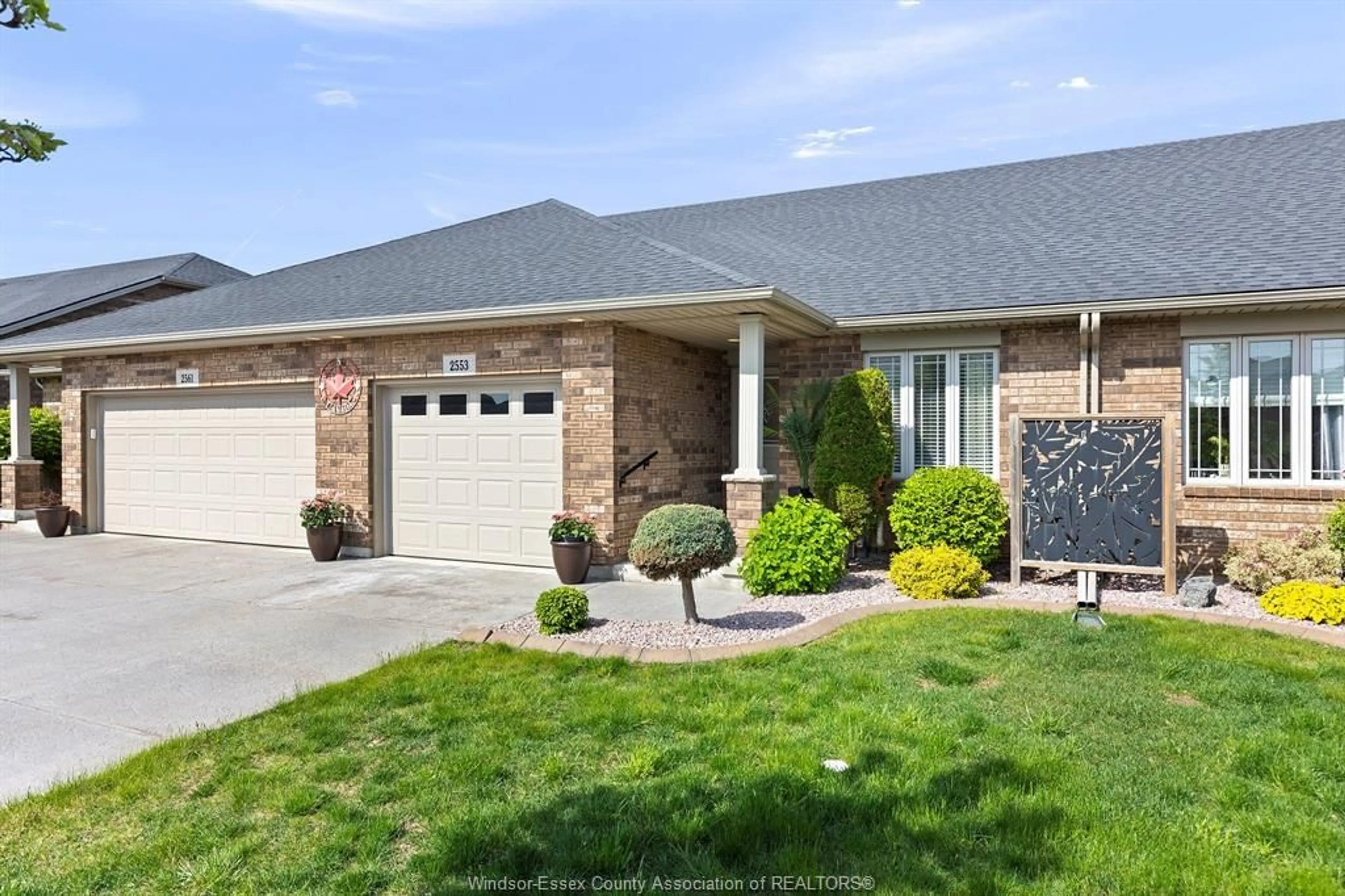 Home with brick exterior material, street for 2553 TIVOLI Ave, Windsor Ontario N5P 0B3