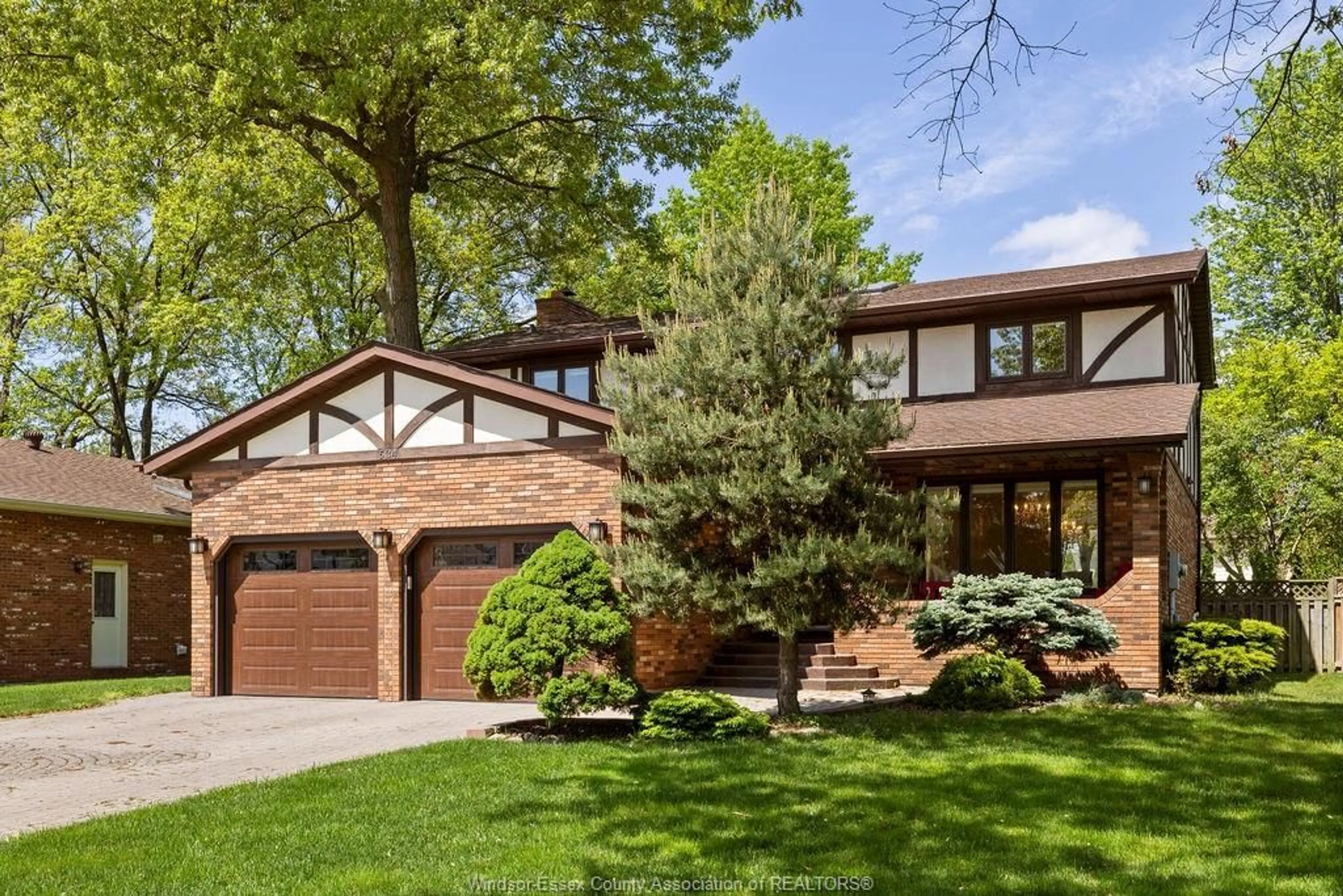 Home with brick exterior material, street for 534 MICHAEL Cres, LaSalle Ontario N9J 3A3