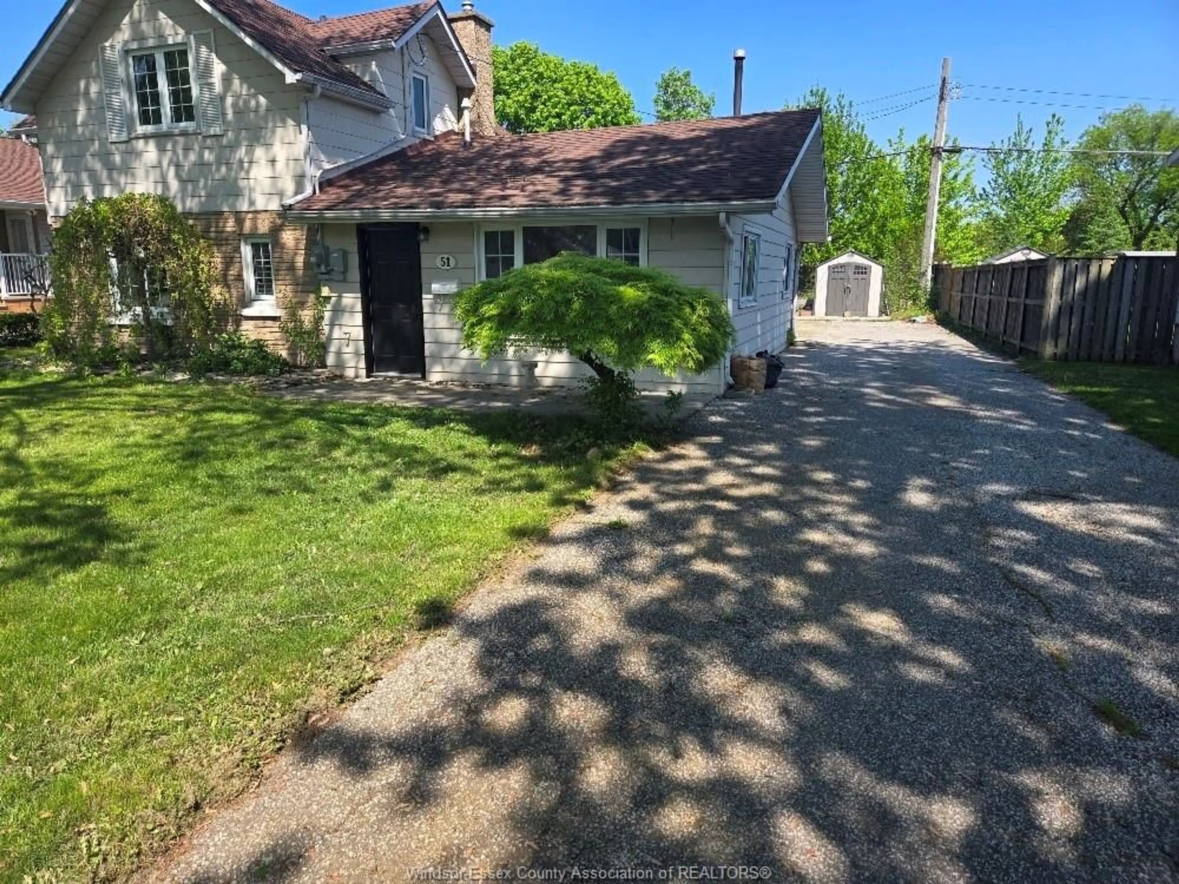 A pic from outside/outdoor area/front of a property/back of a property/a pic from drone, street for 51 BALACLAVA St, Amherstburg Ontario N9V 2G5