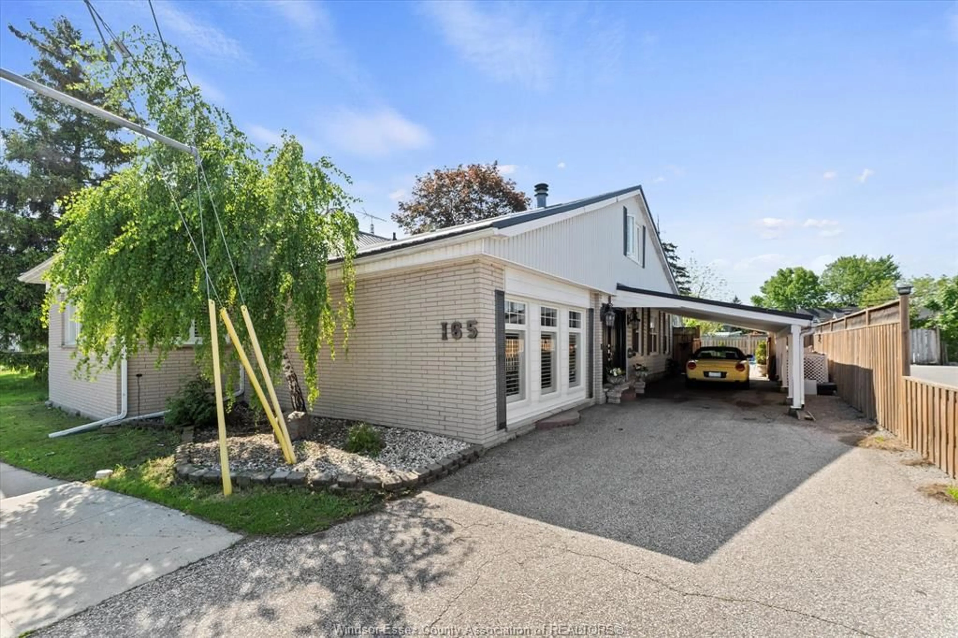 Unknown for 165 SIMCOE St, Amherstburg Ontario N9V 1M2