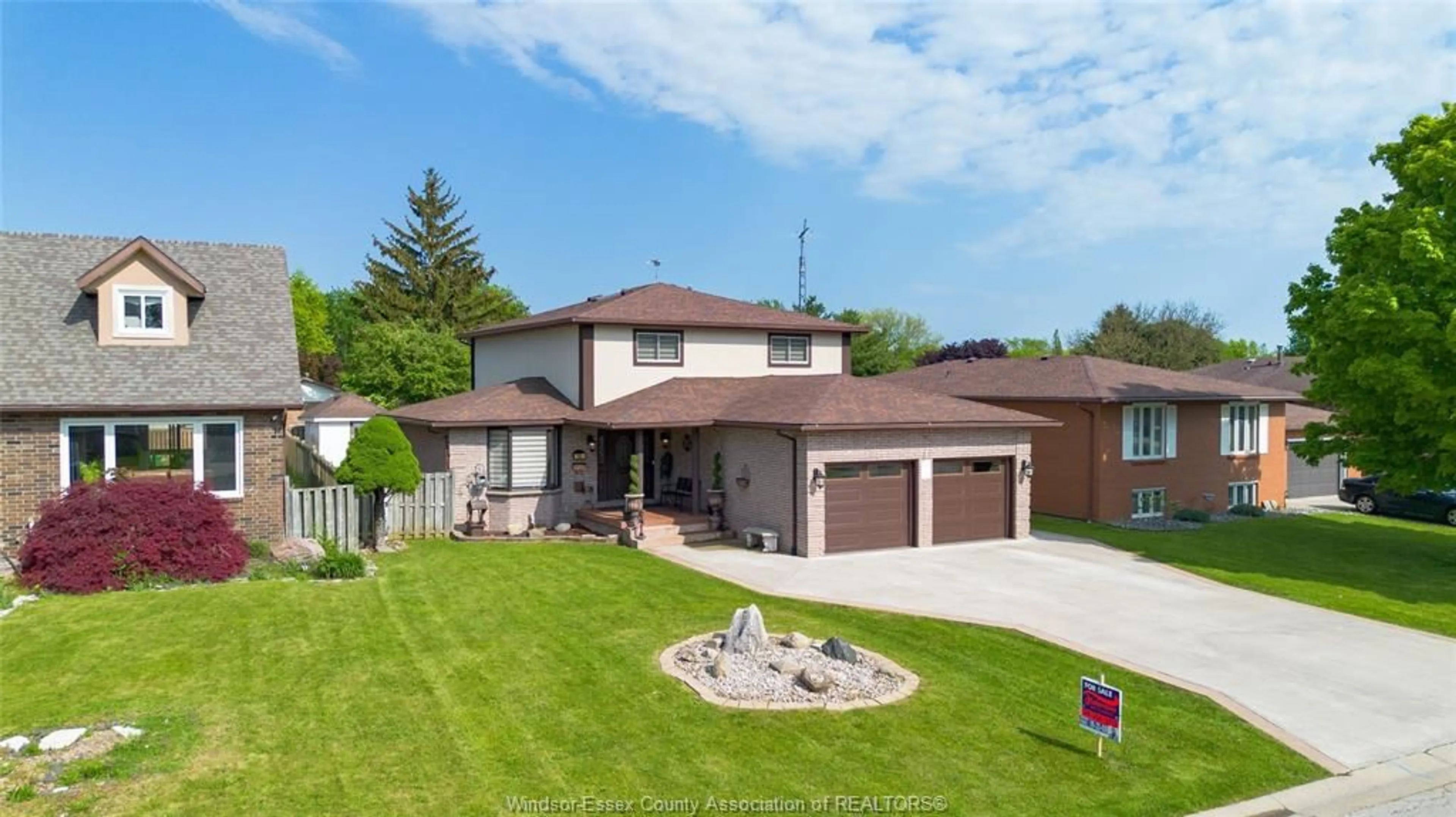 Unknown for 16 WINDWOOD Dr, Leamington Ontario N8H 4Y2