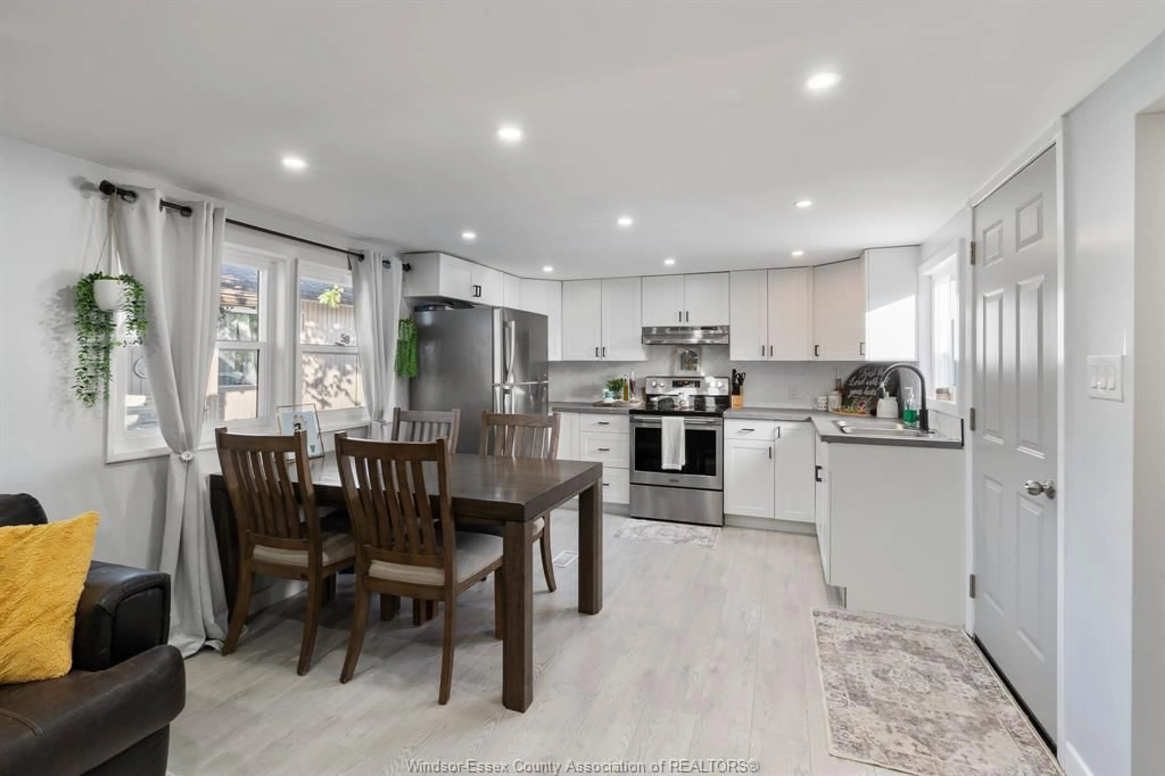 Open concept kitchen, ceramic/tile floor for 56 WILDER Dr, Lakeshore Ontario N8N 2S3