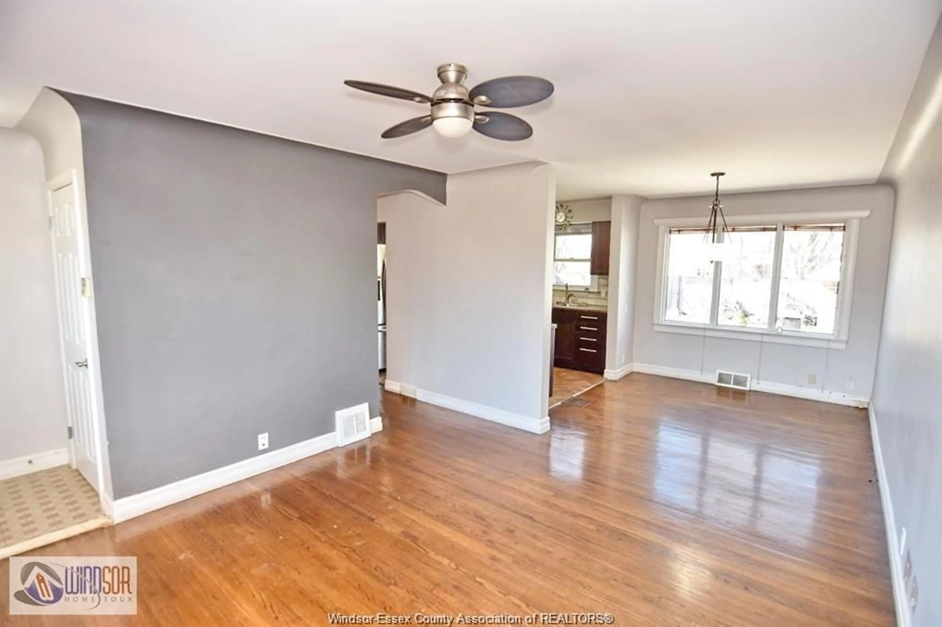 A pic of a room for 3229 VIRGINIA PARK, Windsor Ontario N9B 2C4
