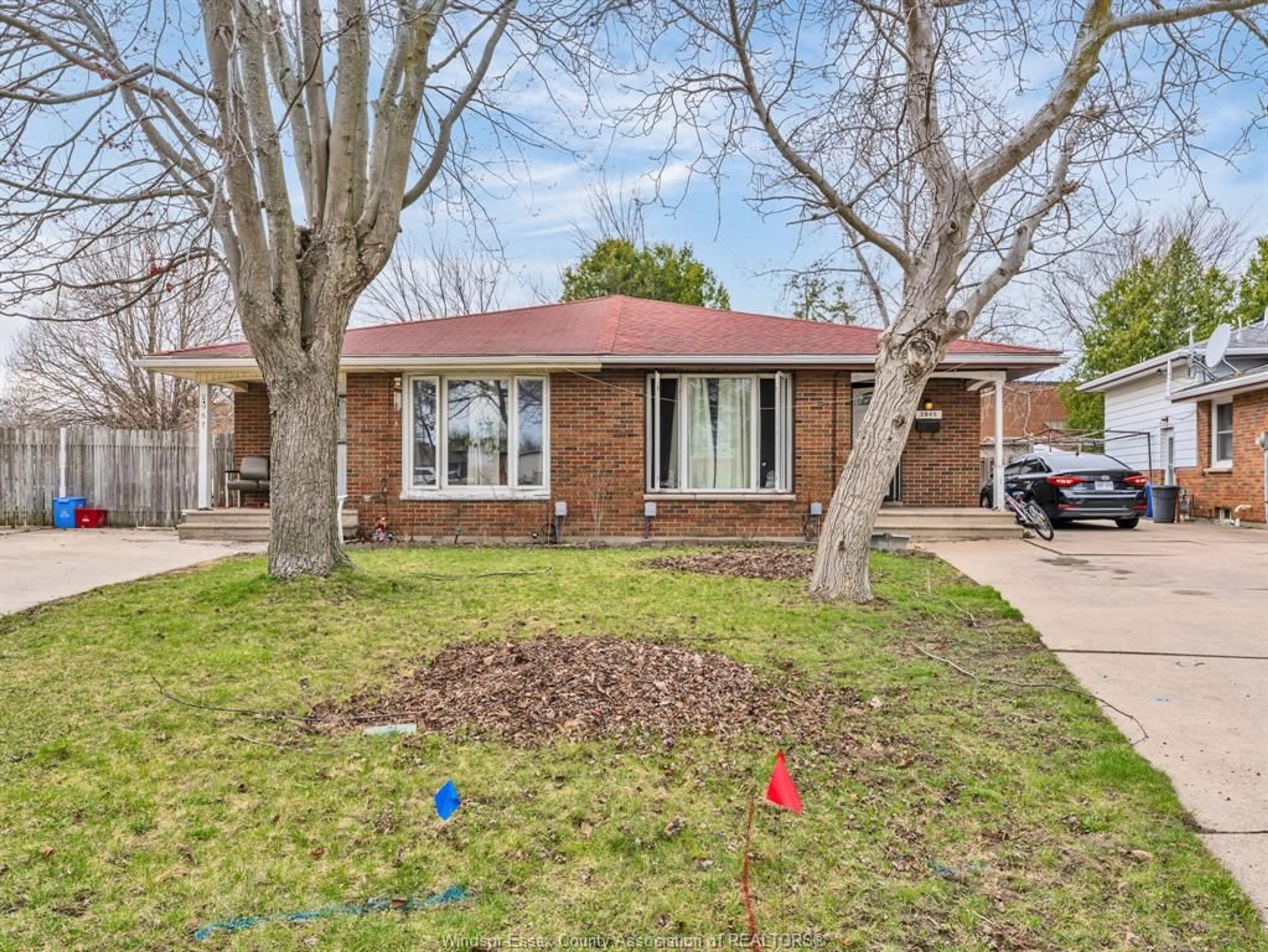 Home with brick exterior material, street for 2965 BRIMLEY, Windsor Ontario N8R 1L9