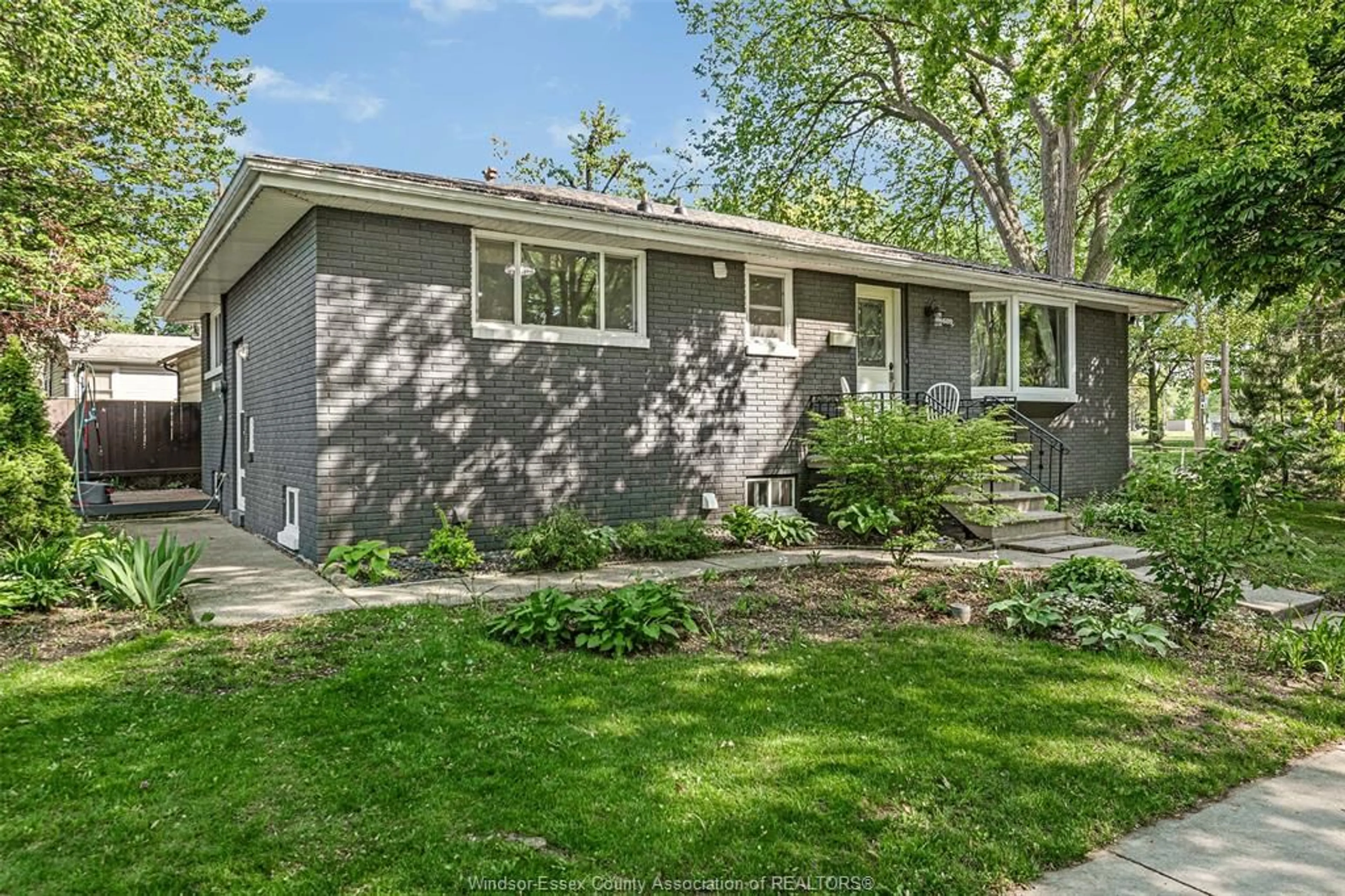 Home with vinyl exterior material, street for 3689 WELLS, Windsor Ontario N9C 1T8
