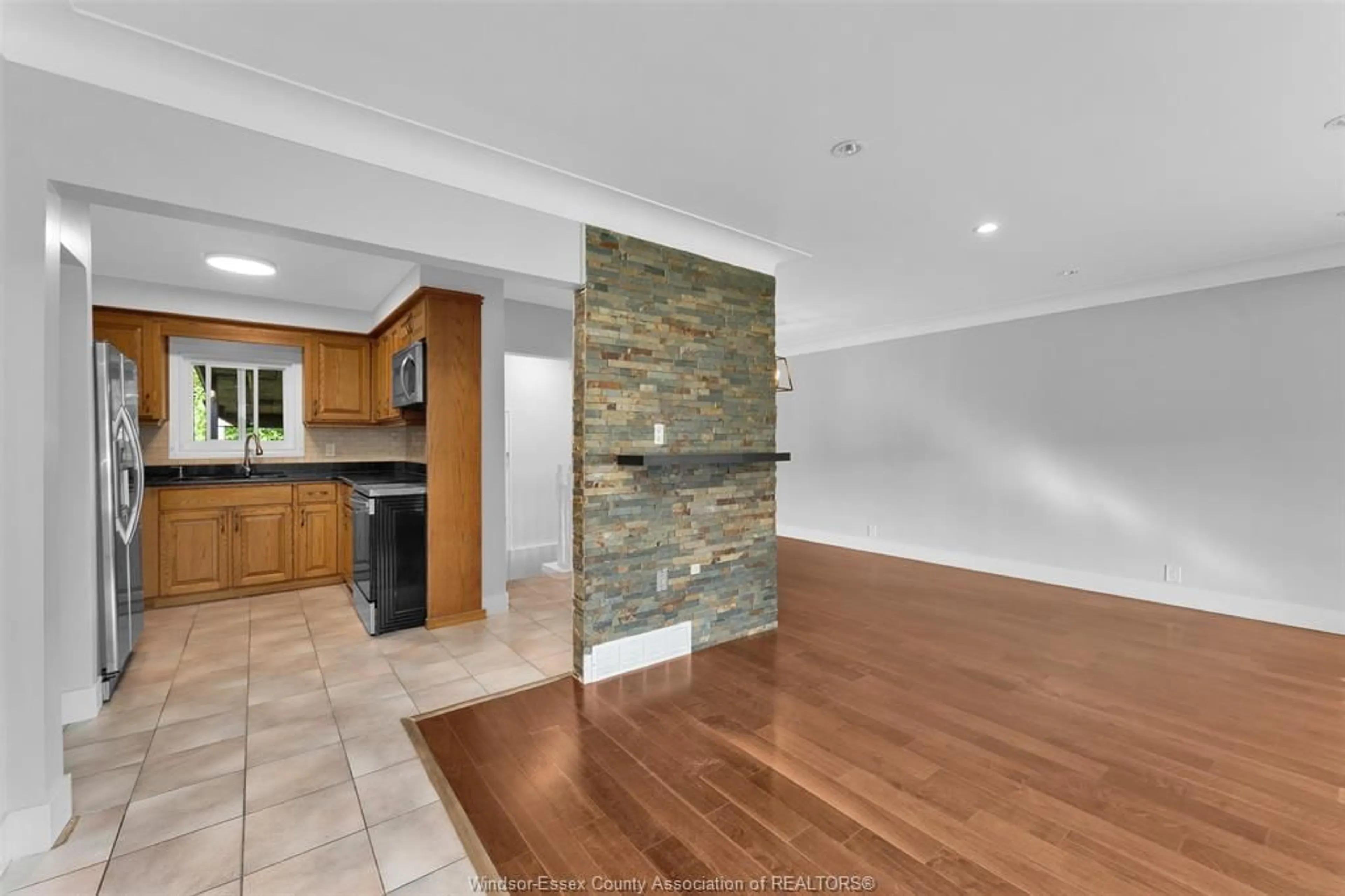 Open concept kitchen, ceramic/tile floor for 1660 EVERTS Ave, Windsor Ontario N9B 3E5