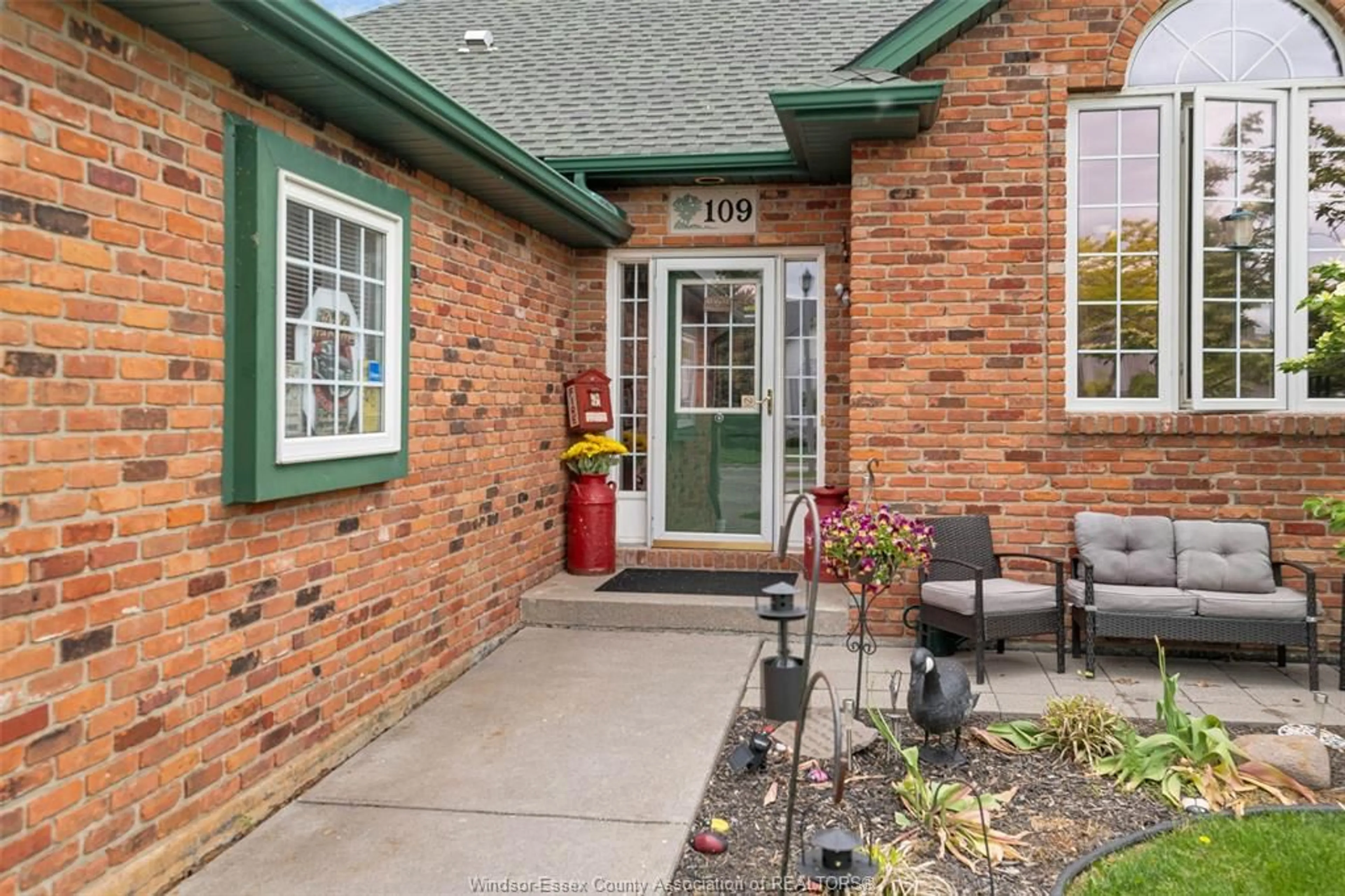 Unknown for 109 Duck Creek, Belle River Ontario N8L 0M4