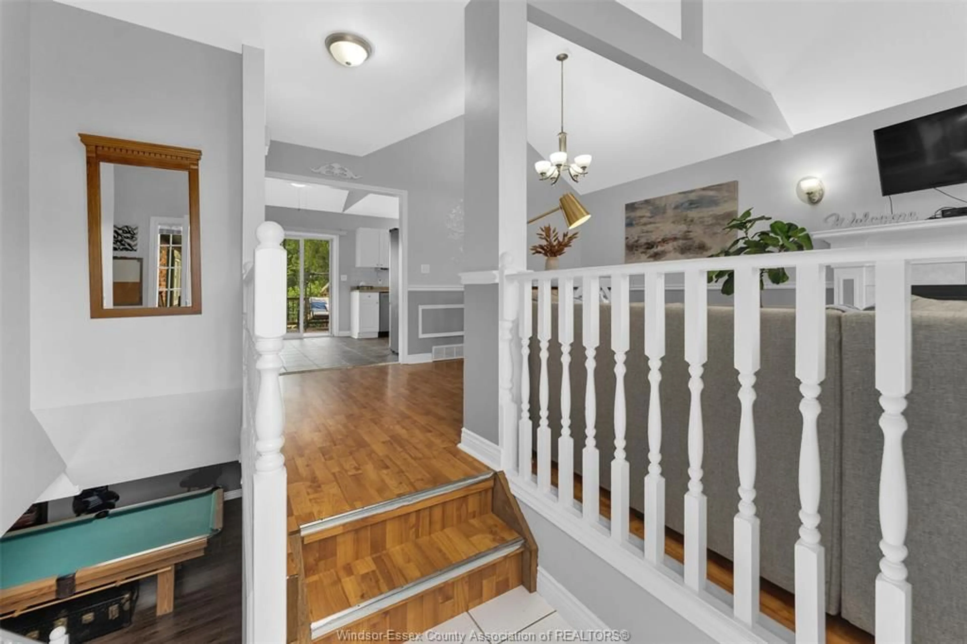 Indoor entryway for 109 Duck Creek, Belle River Ontario N8L 0M4
