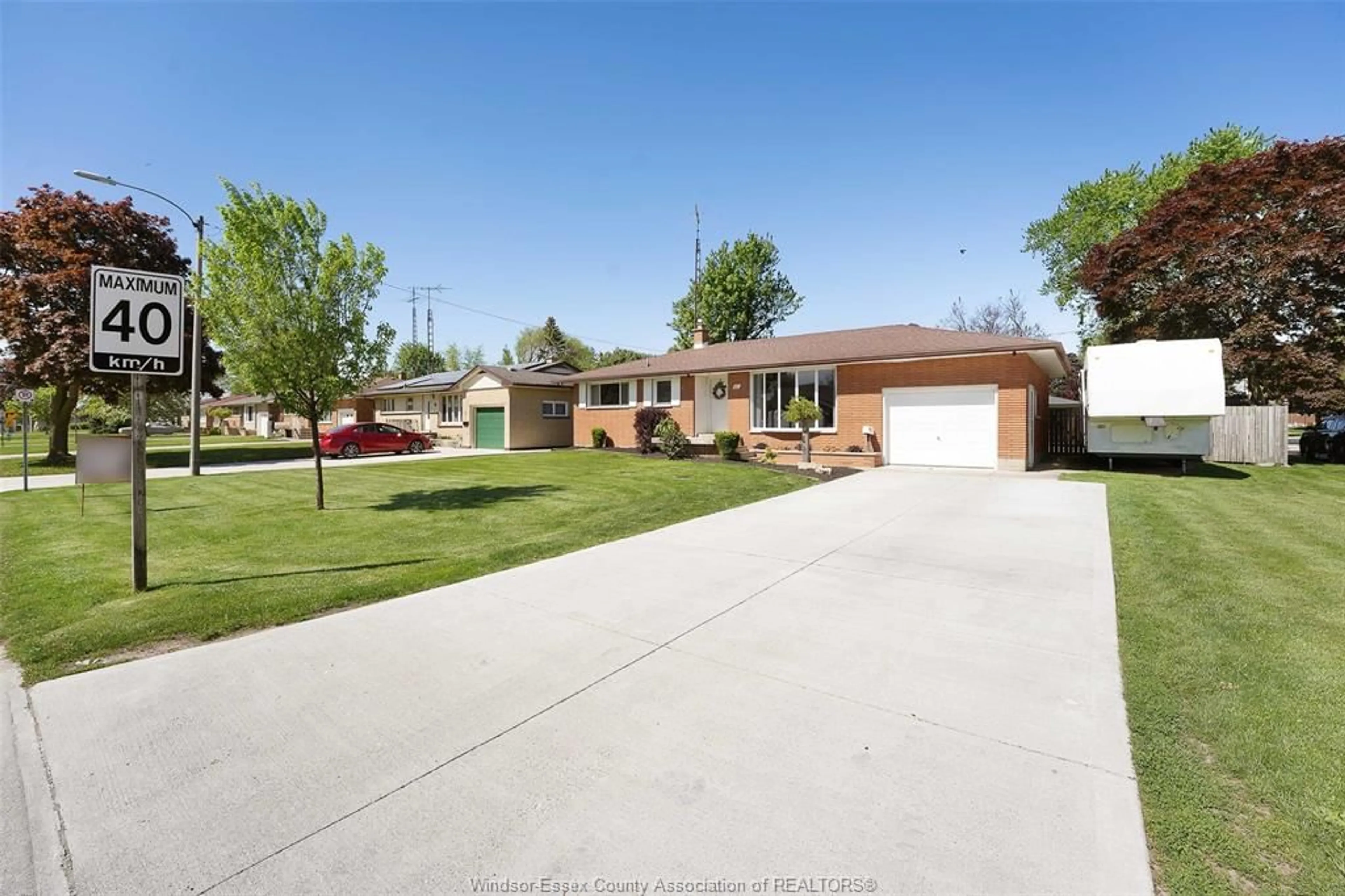 Home with brick exterior material, street for 81 DANFORTH Ave, Leamington Ontario N8H 1R7